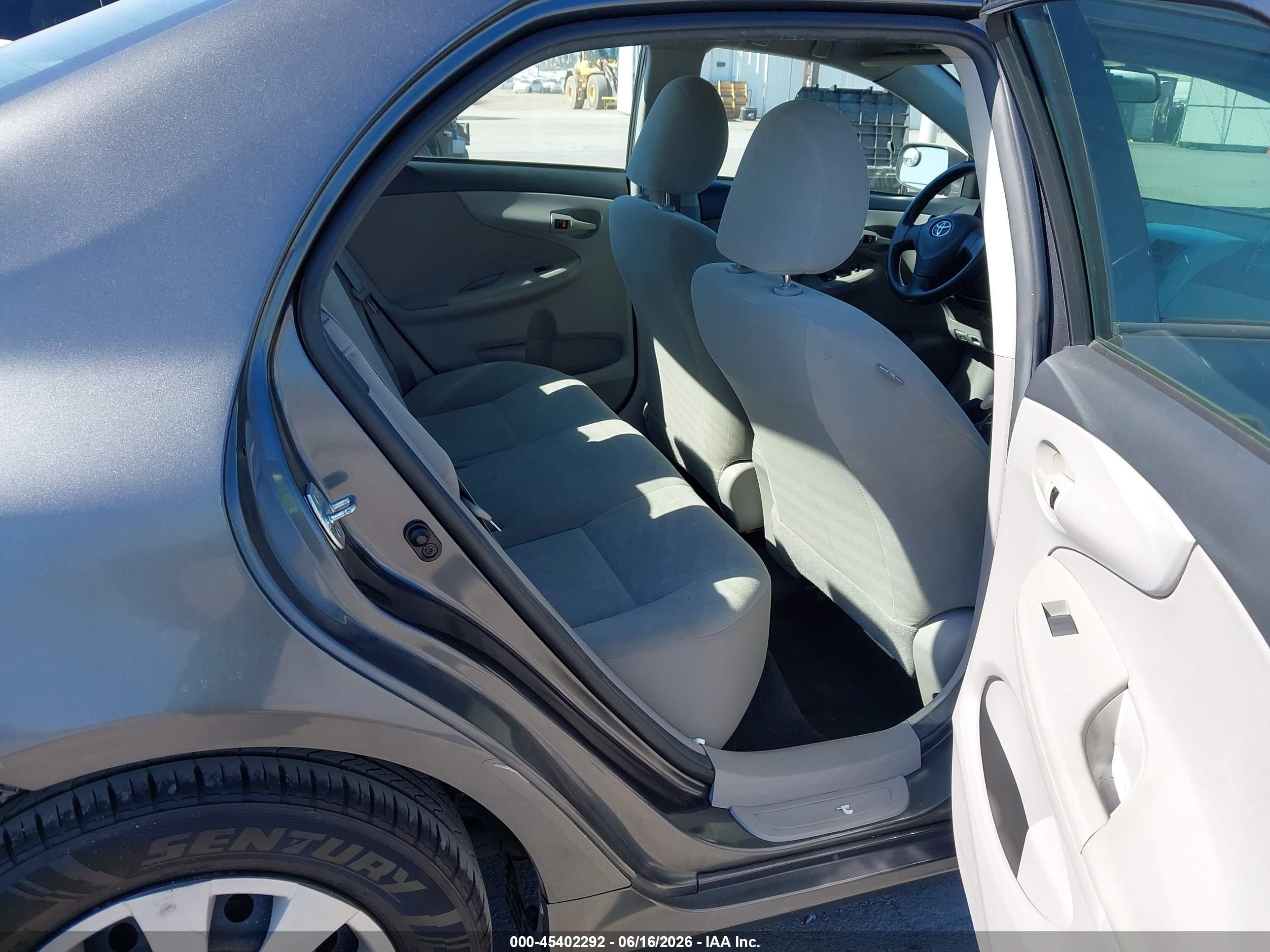2012 Toyota Corolla L Gray vin: 2T1BU4EE9CC889531