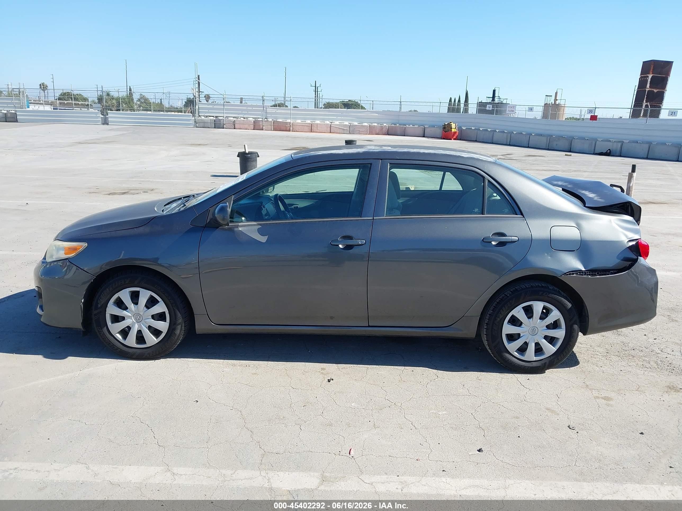 2012 Toyota Corolla L Gray vin: 2T1BU4EE9CC889531