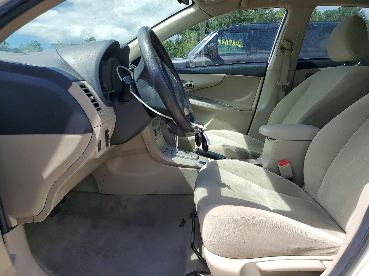 2012 Toyota Corolla Le White vin: 2T1BU4EE9CC902696