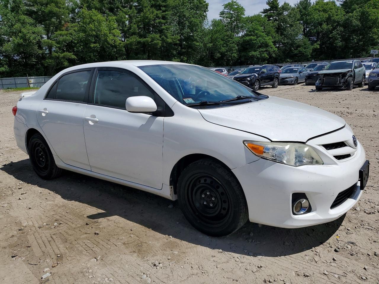 2012 Toyota Corolla Le White vin: 2T1BU4EE9CC902696