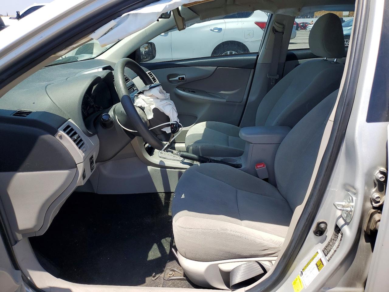 2012 Toyota Corolla Le Silver vin: 2T1BU4EE9CC908515