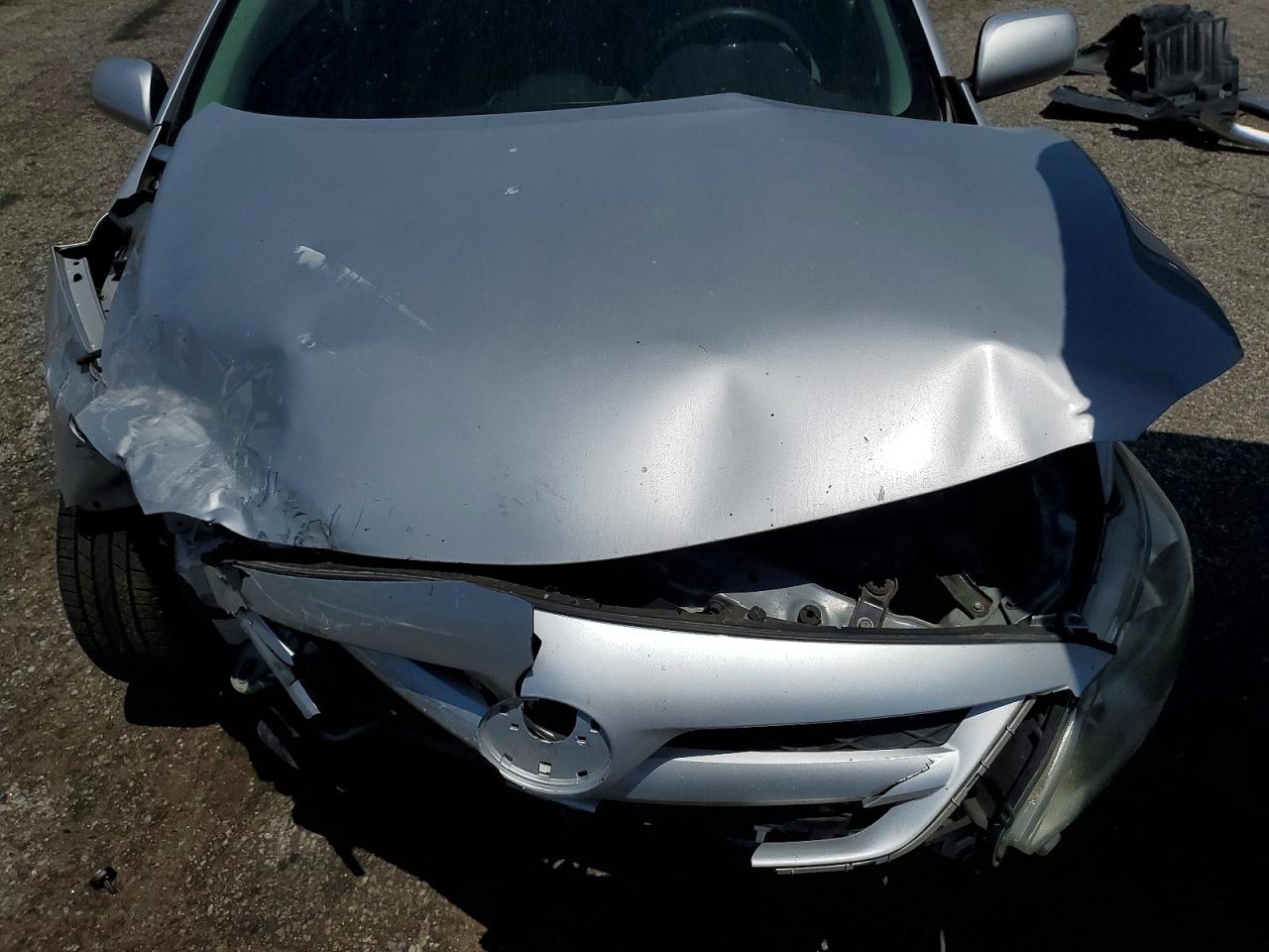 2012 Toyota Corolla Le Silver vin: 2T1BU4EE9CC908515
