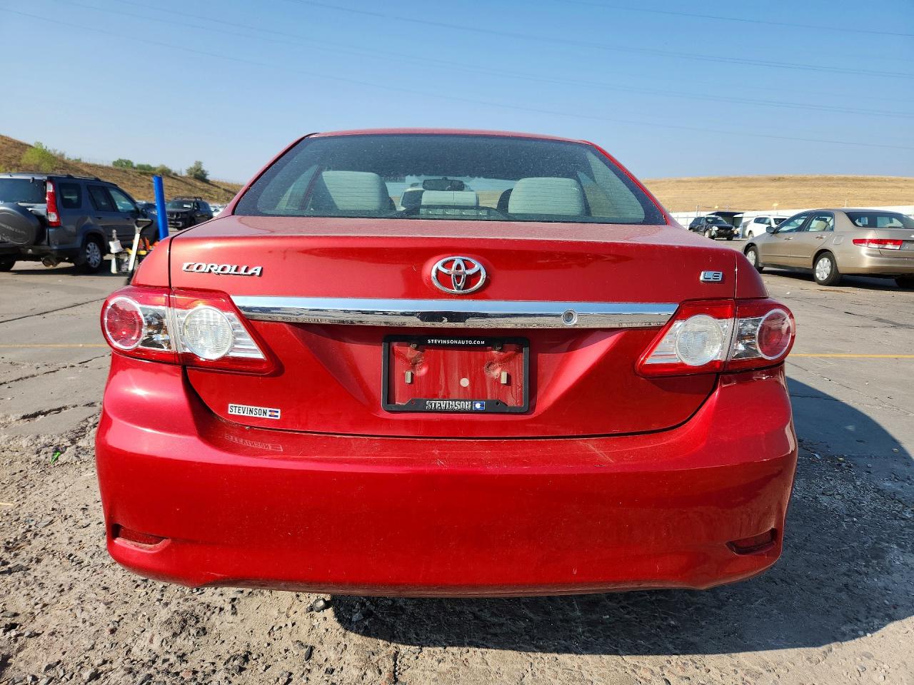 2013 Toyota Corolla Le Red vin: 2T1BU4EE9DC013656