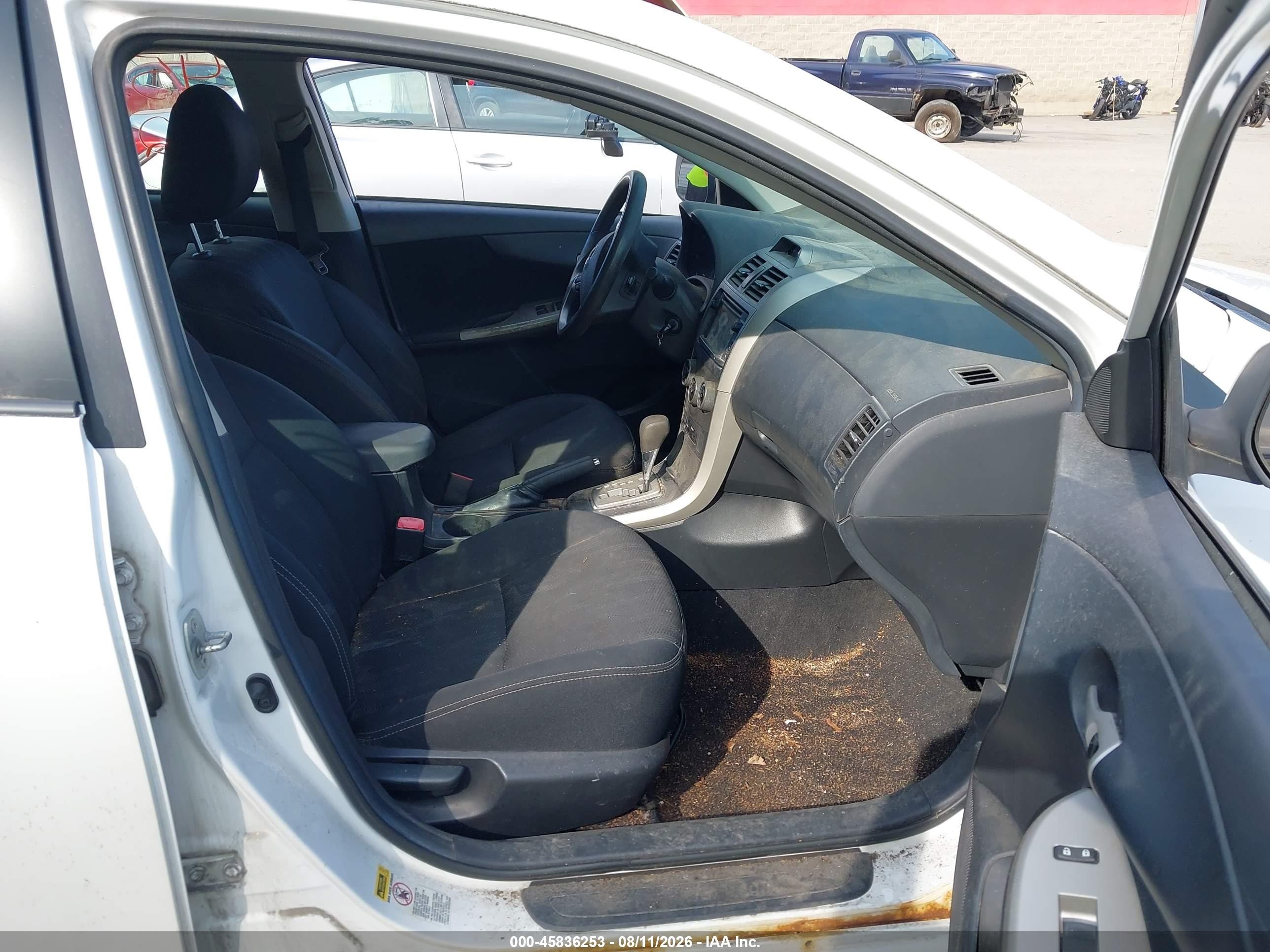 2013 Toyota Corolla S White vin: 2T1BU4EE9DC014645