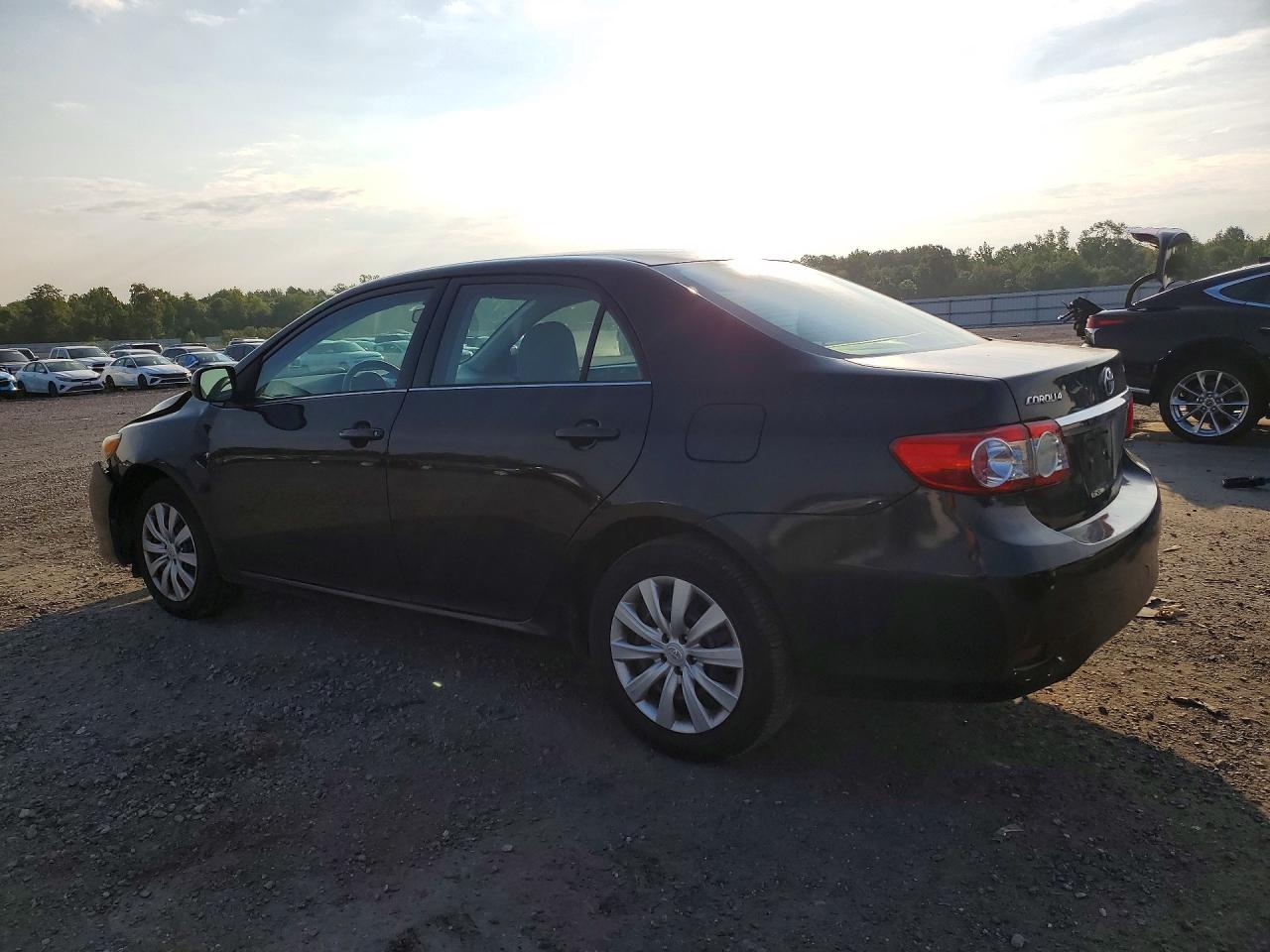 2013 Toyota Corolla Le Black vin: 2T1BU4EE9DC047628