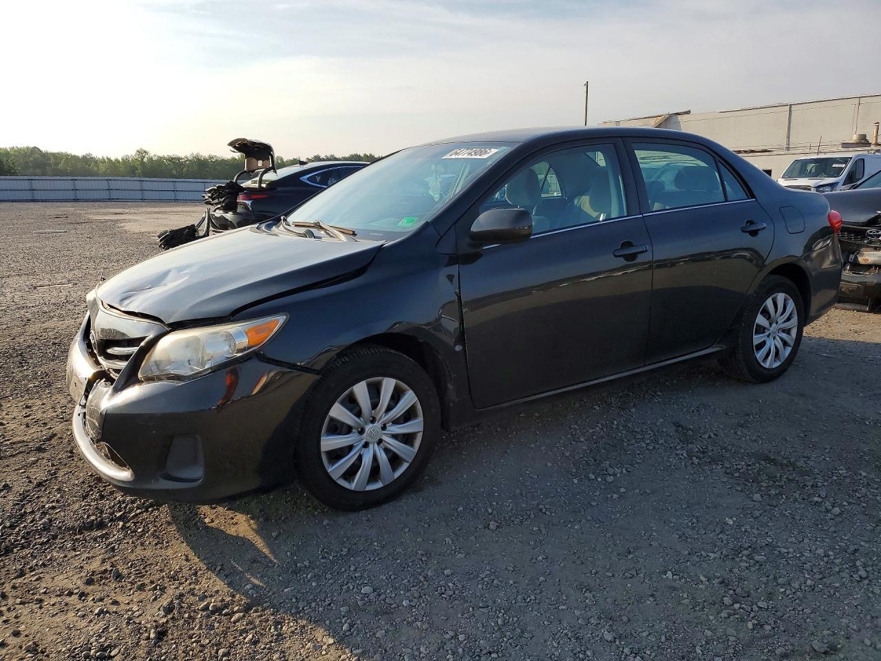 2013 Toyota Corolla Le Black vin: 2T1BU4EE9DC047628