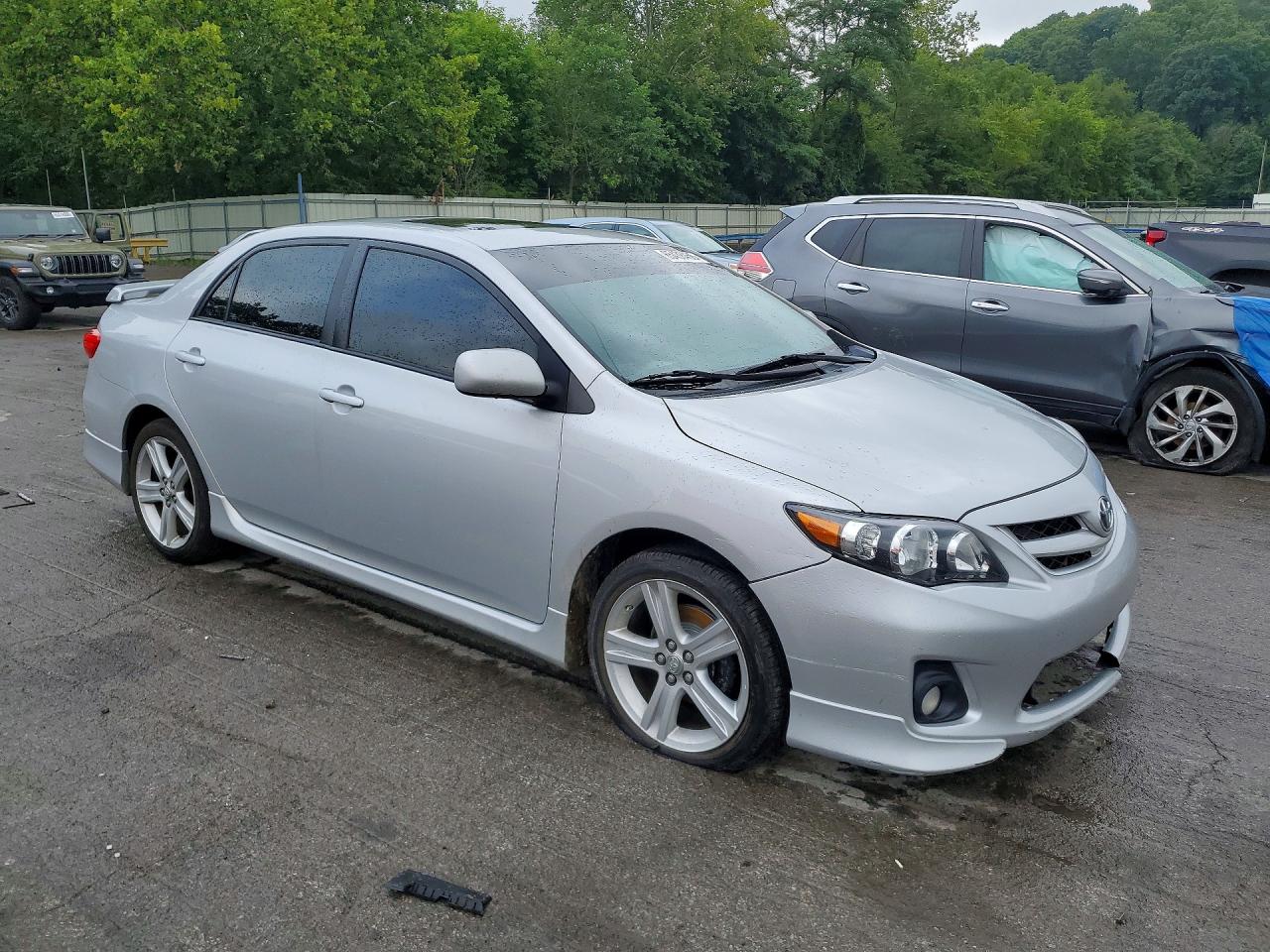 2013 Toyota Corolla S Silver vin: 2T1BU4EE9DC063019