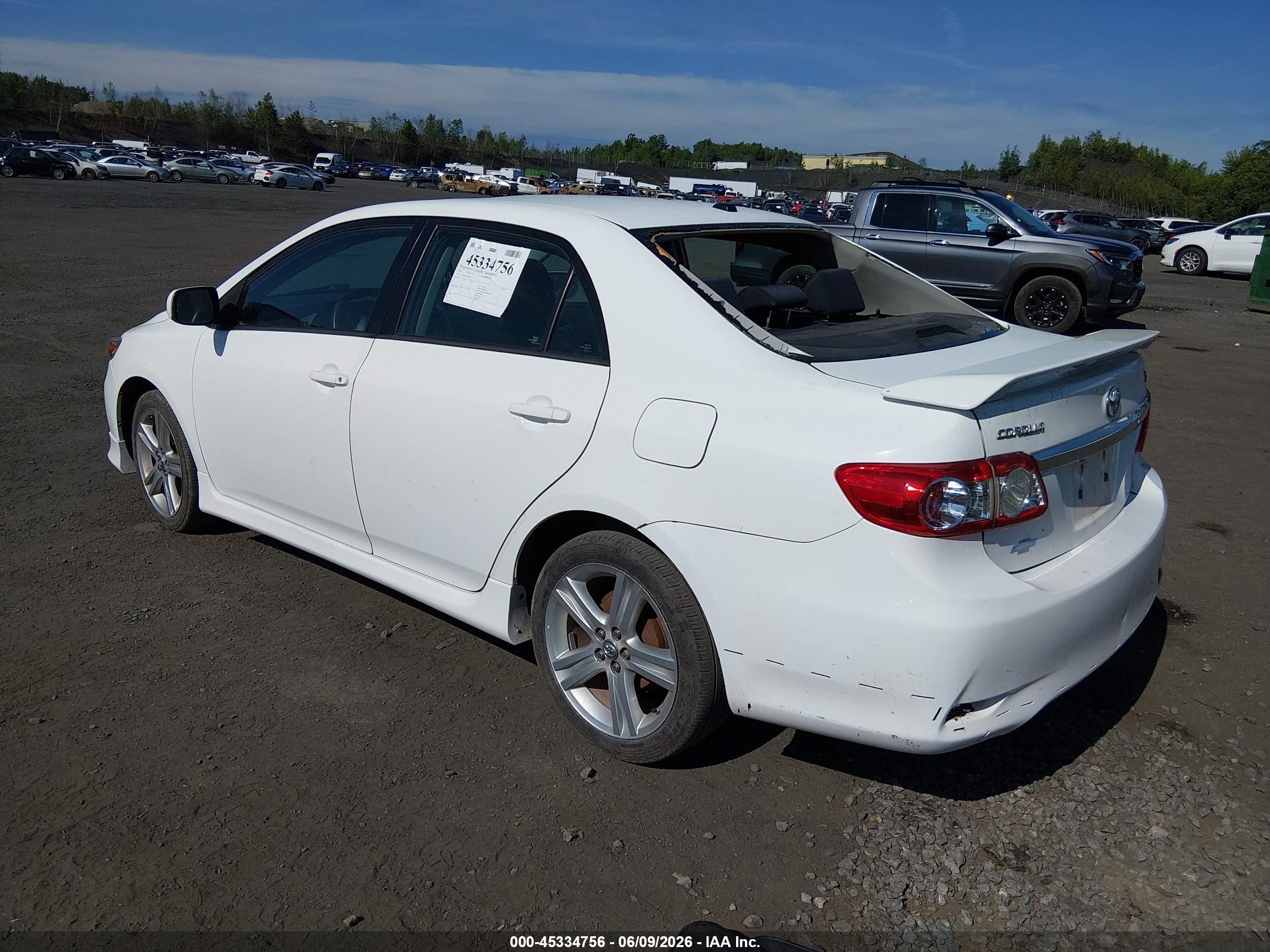 2013 Toyota Corolla S Белый vin: 2T1BU4EE9DC064736