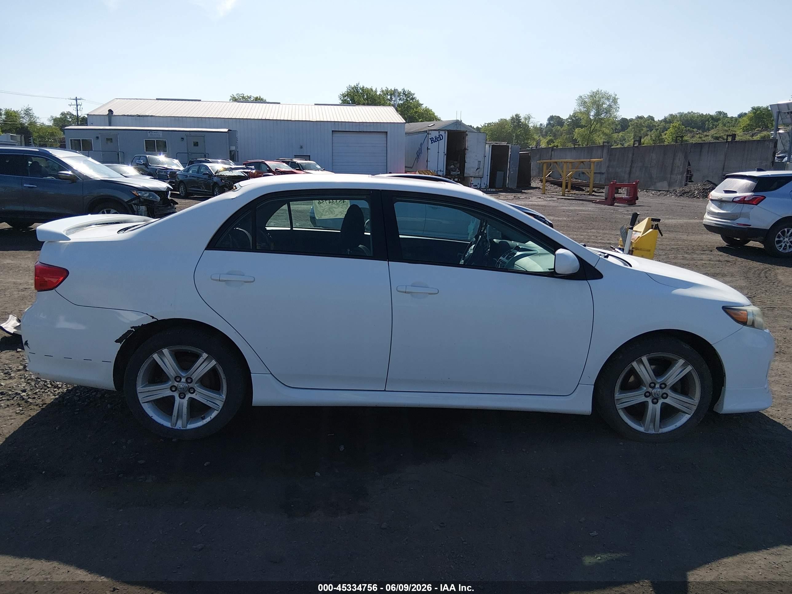 2013 Toyota Corolla S Белый vin: 2T1BU4EE9DC064736