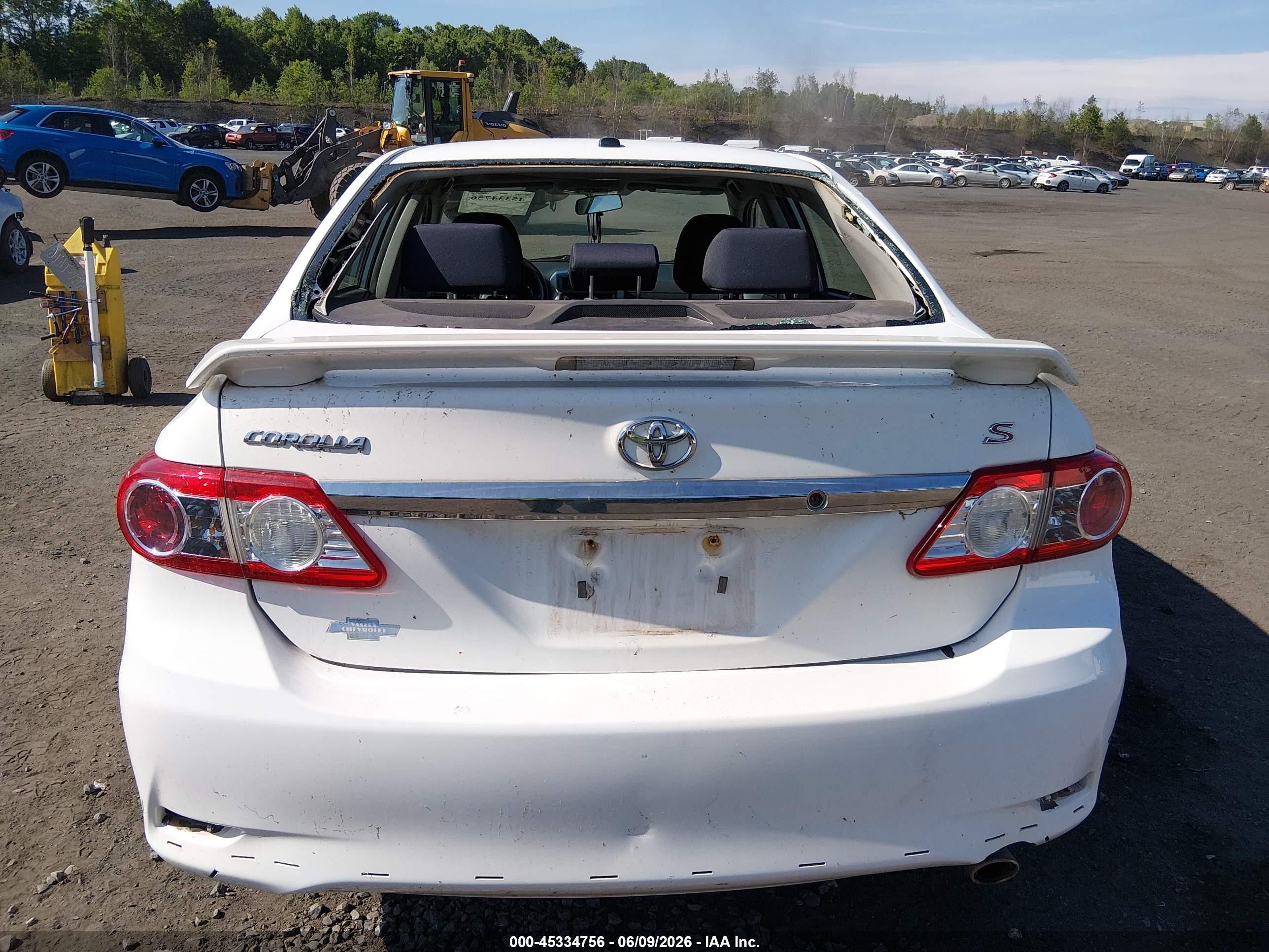 2013 Toyota Corolla S Белый vin: 2T1BU4EE9DC064736