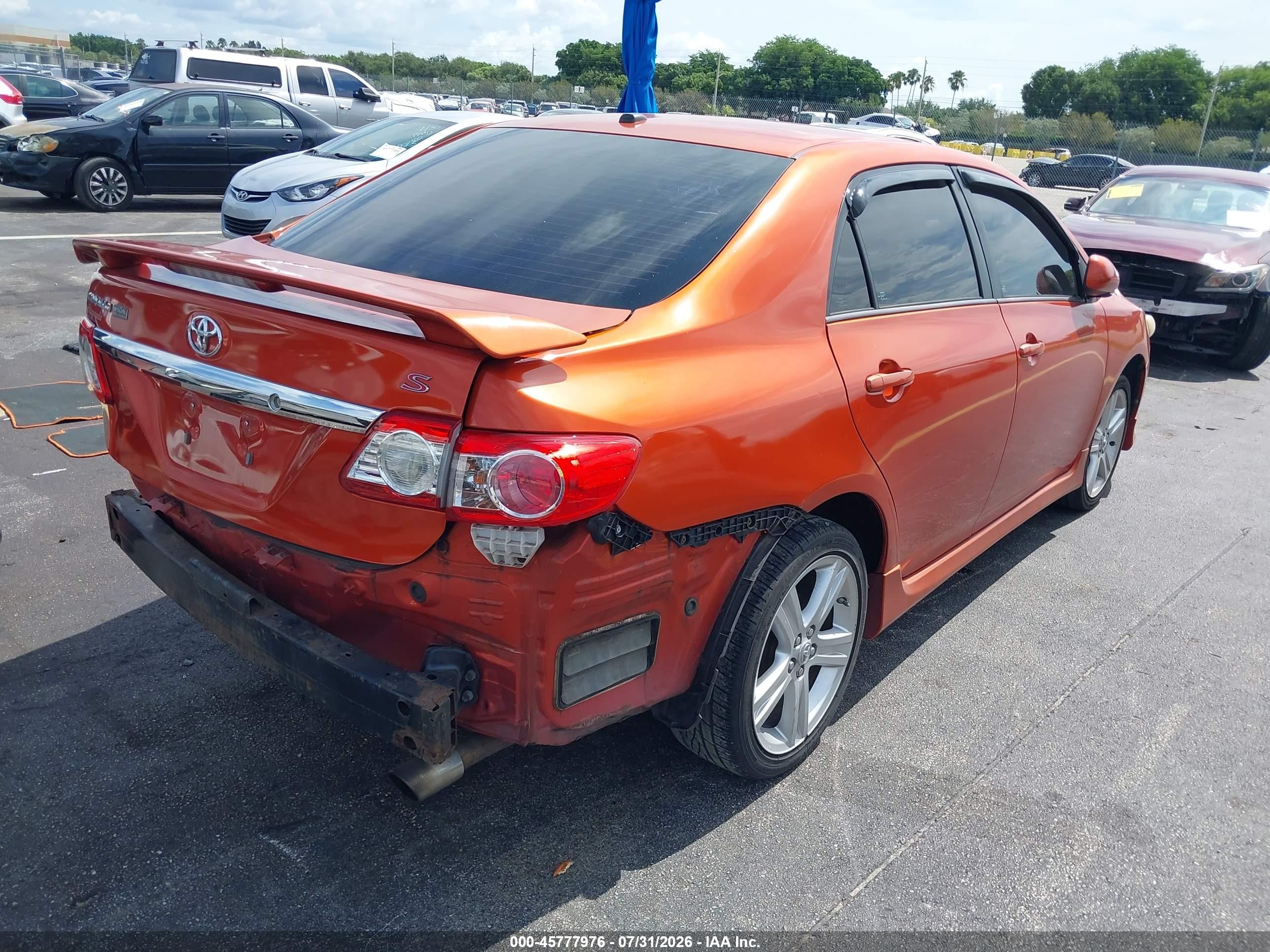 2013 Toyota Corolla S Special Edition Orange vin: 2T1BU4EE9DC075526