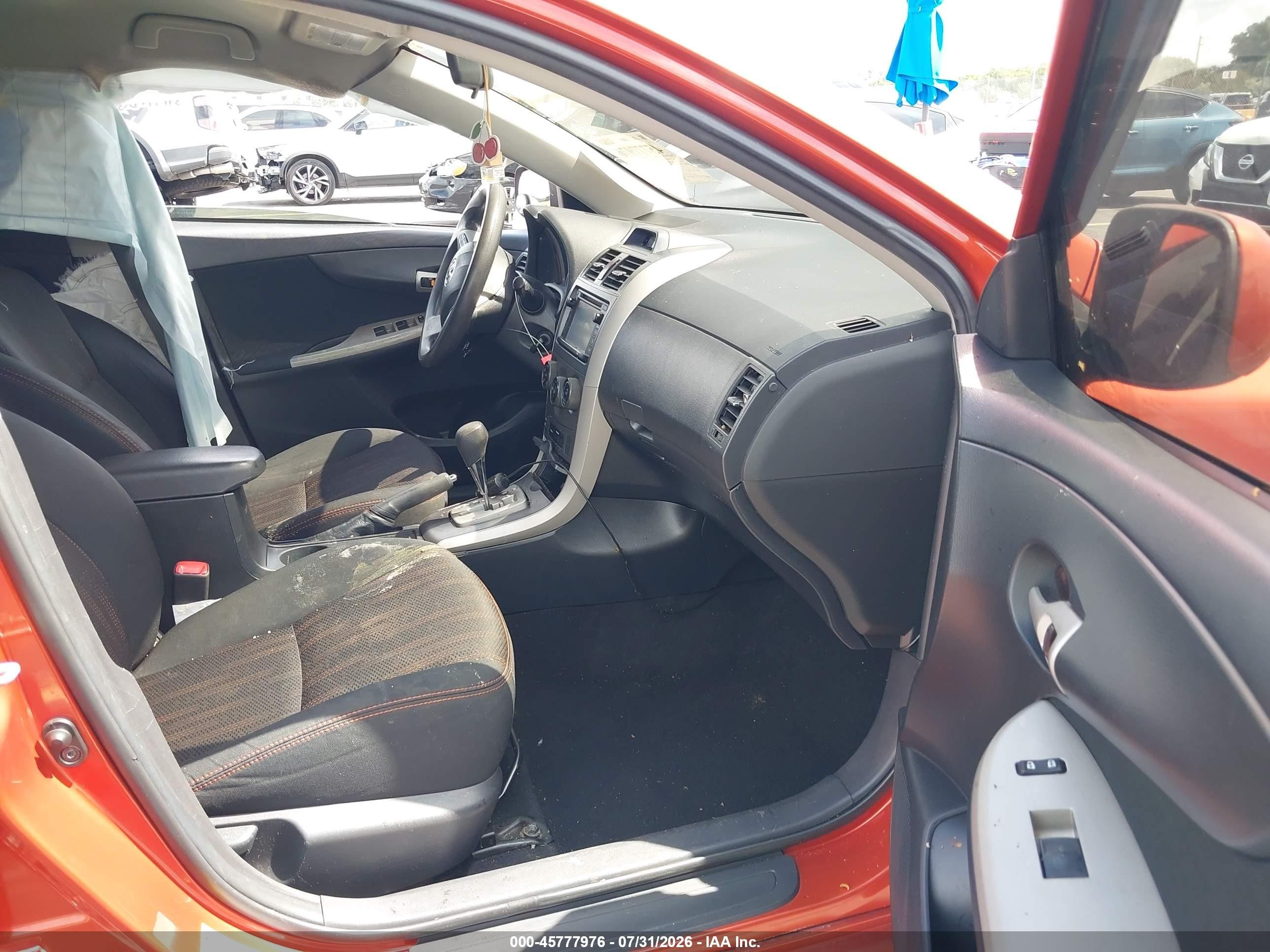 2013 Toyota Corolla S Special Edition Orange vin: 2T1BU4EE9DC075526