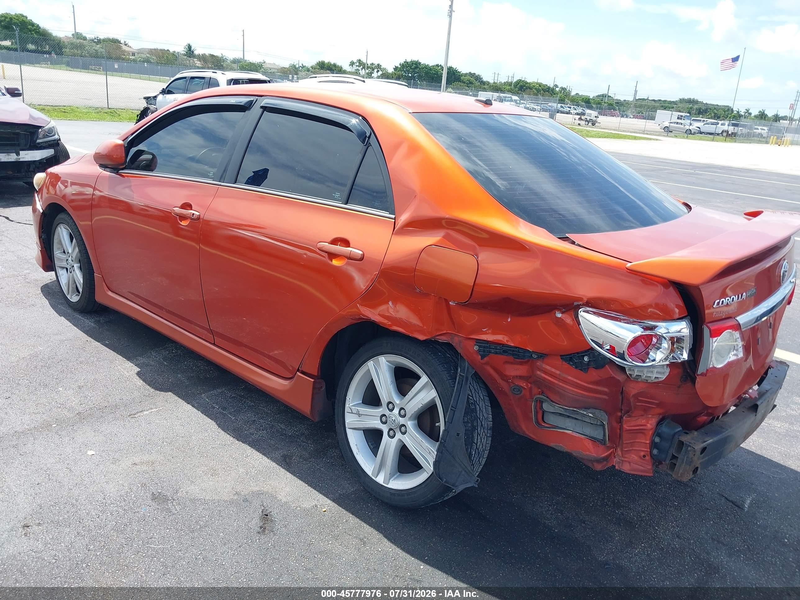 2013 Toyota Corolla S Special Edition Orange vin: 2T1BU4EE9DC075526