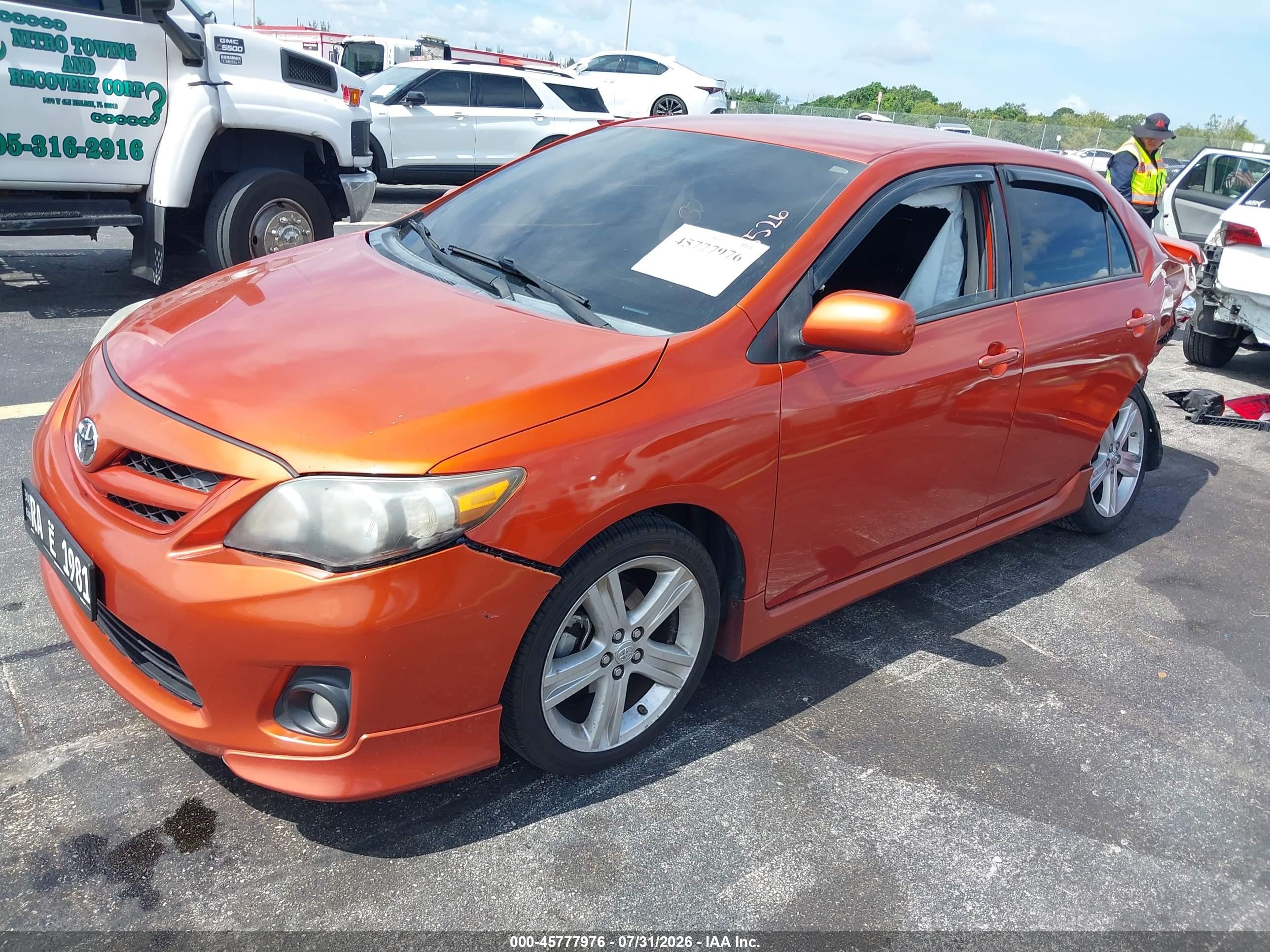 2013 Toyota Corolla S Special Edition Orange vin: 2T1BU4EE9DC075526