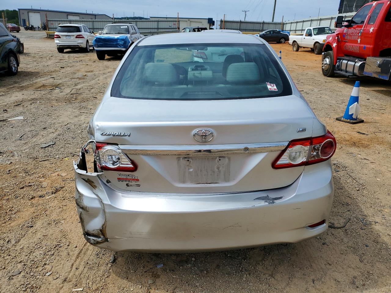 2013 Toyota Corolla Le Silver vin: 2T1BU4EE9DC085697