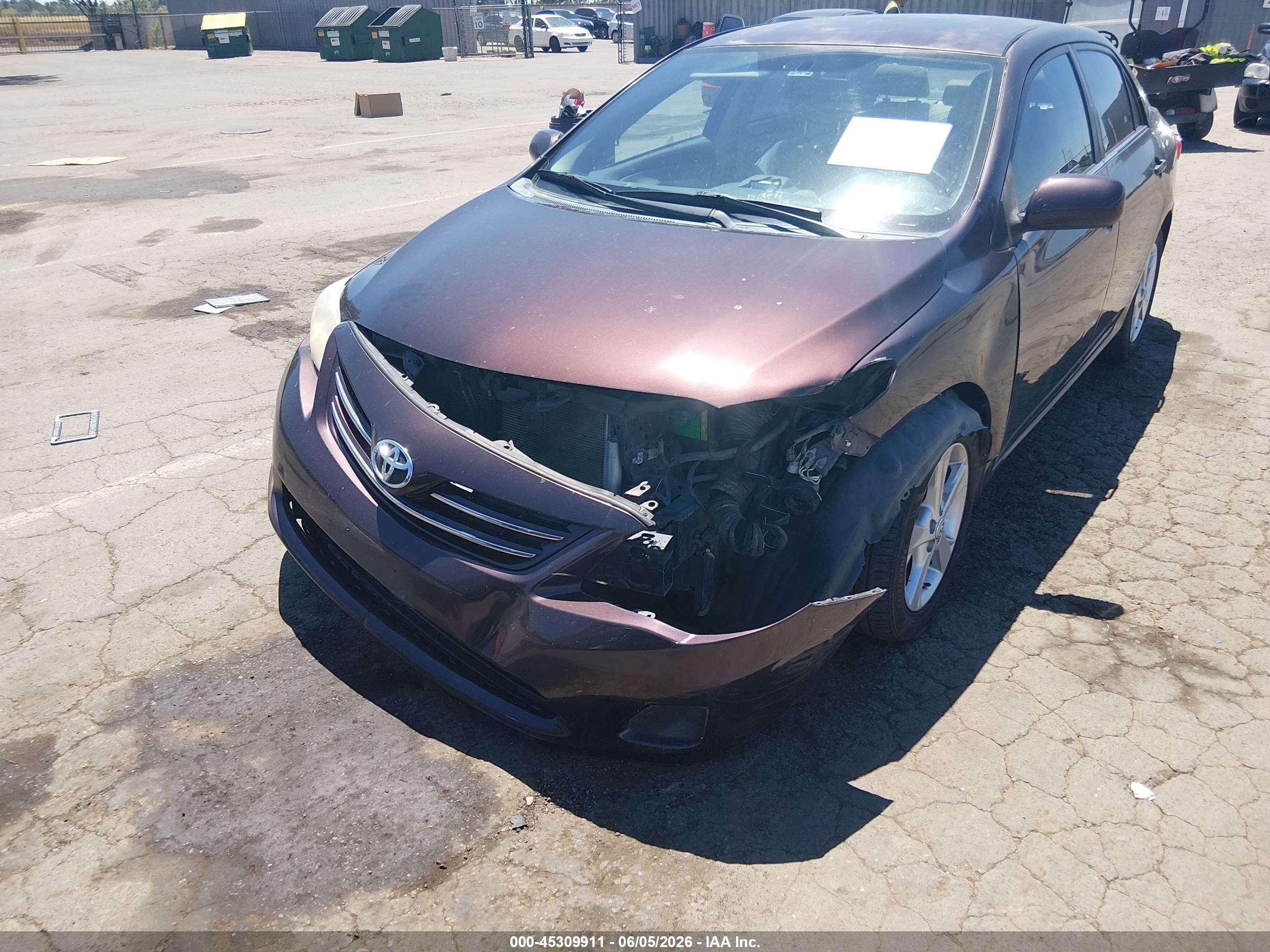 2013 Toyota Corolla Le Special Edition Maroon vin: 2T1BU4EE9DC086848