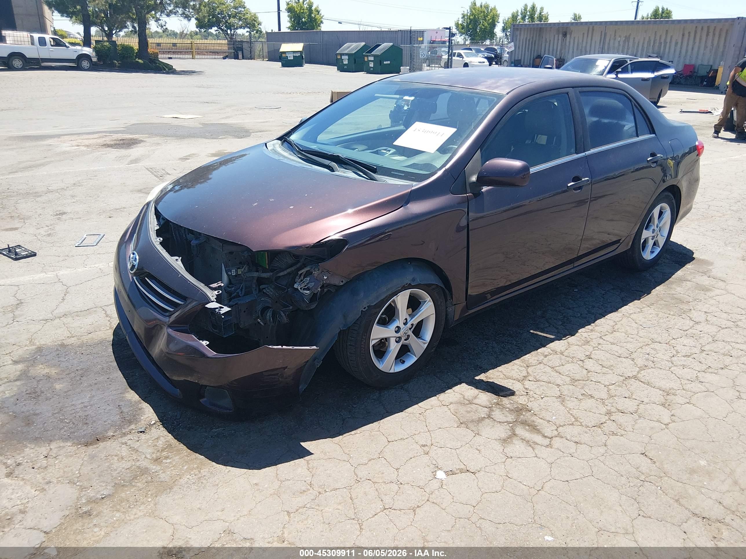2013 Toyota Corolla Le Special Edition Maroon vin: 2T1BU4EE9DC086848