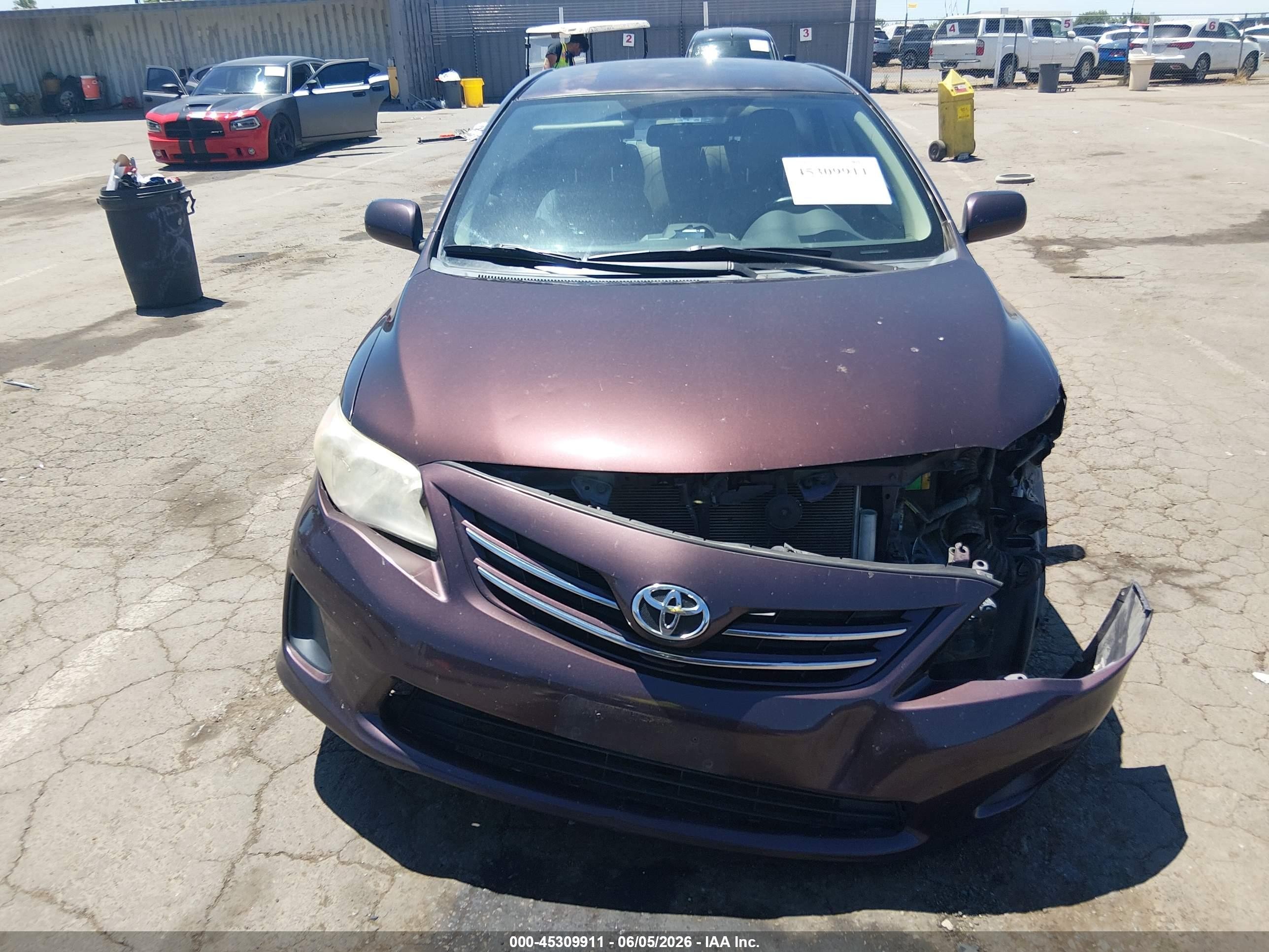 2013 Toyota Corolla Le Special Edition Maroon vin: 2T1BU4EE9DC086848