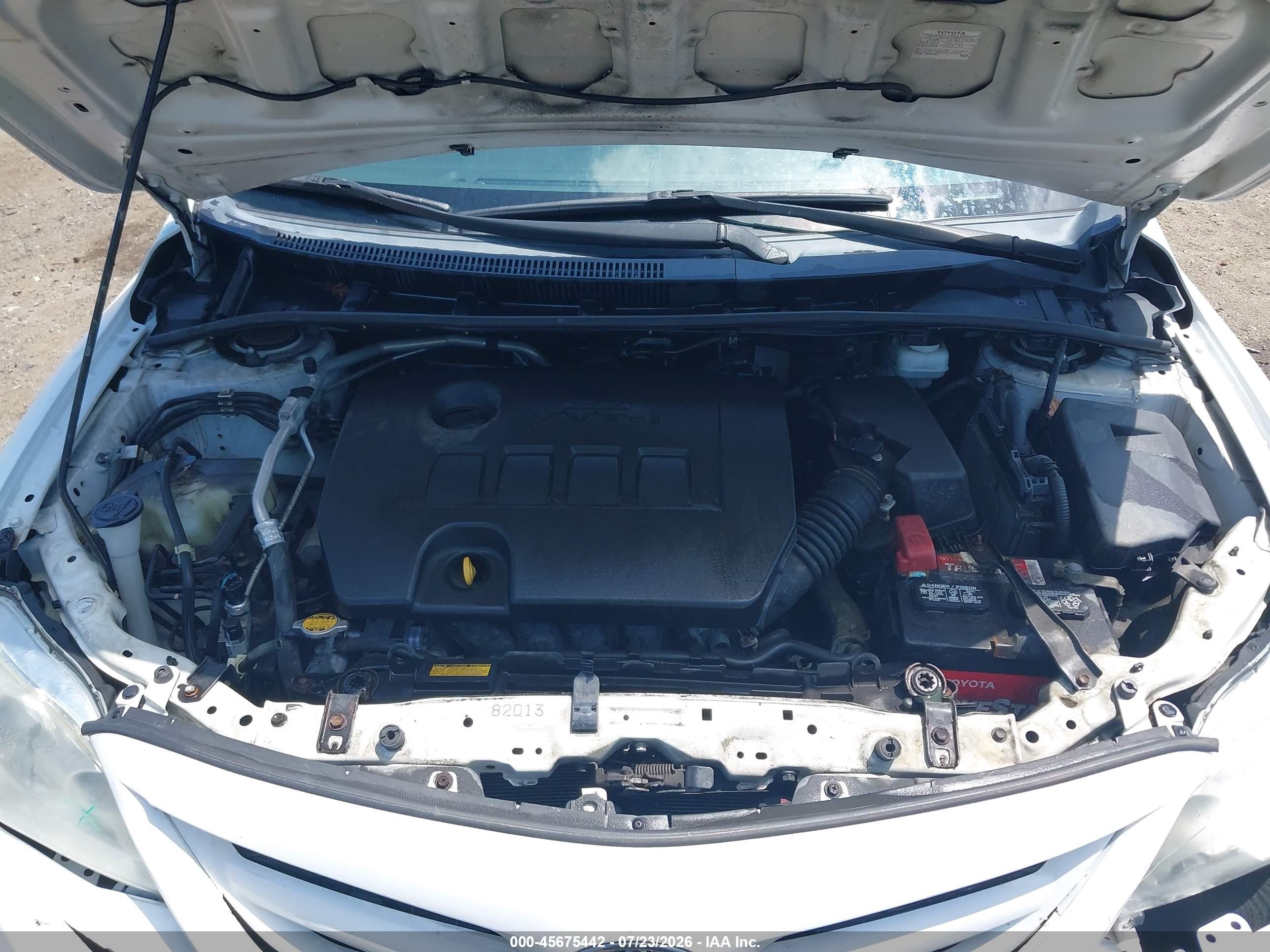 2013 Toyota Corolla L Белый vin: 2T1BU4EE9DC088812