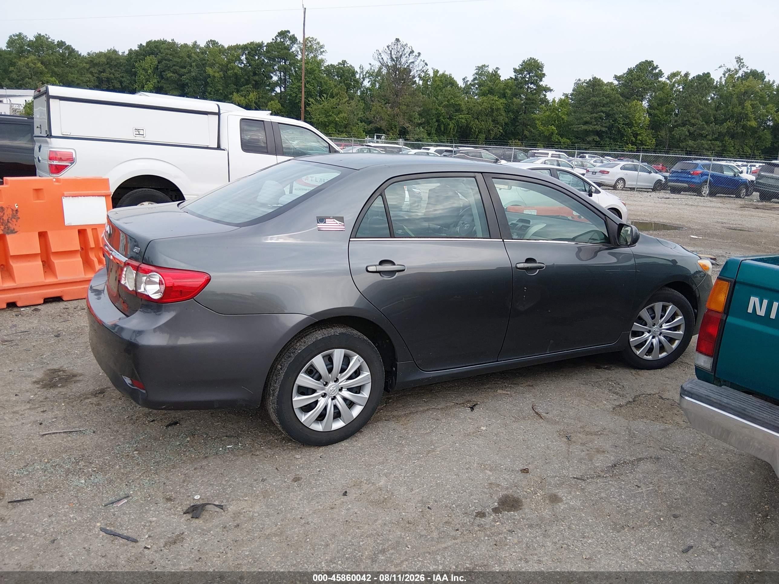 2013 Toyota Corolla Le Gray vin: 2T1BU4EE9DC092570