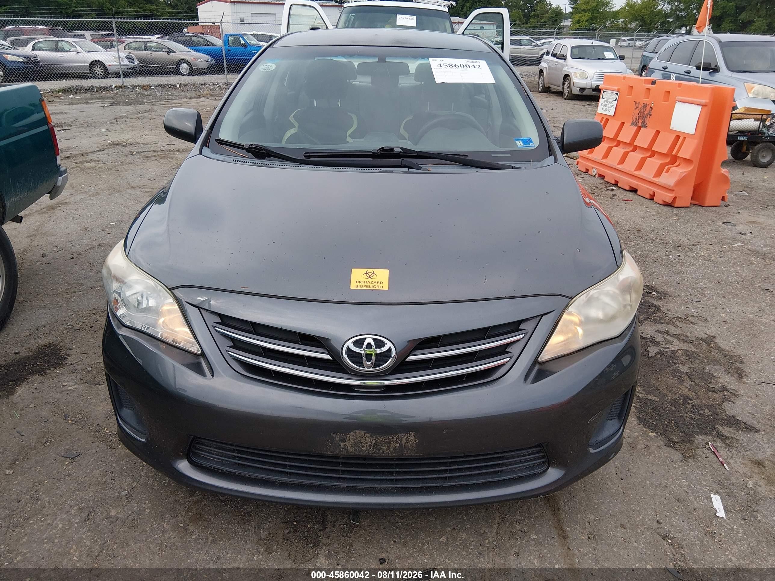 2013 Toyota Corolla Le Gray vin: 2T1BU4EE9DC092570