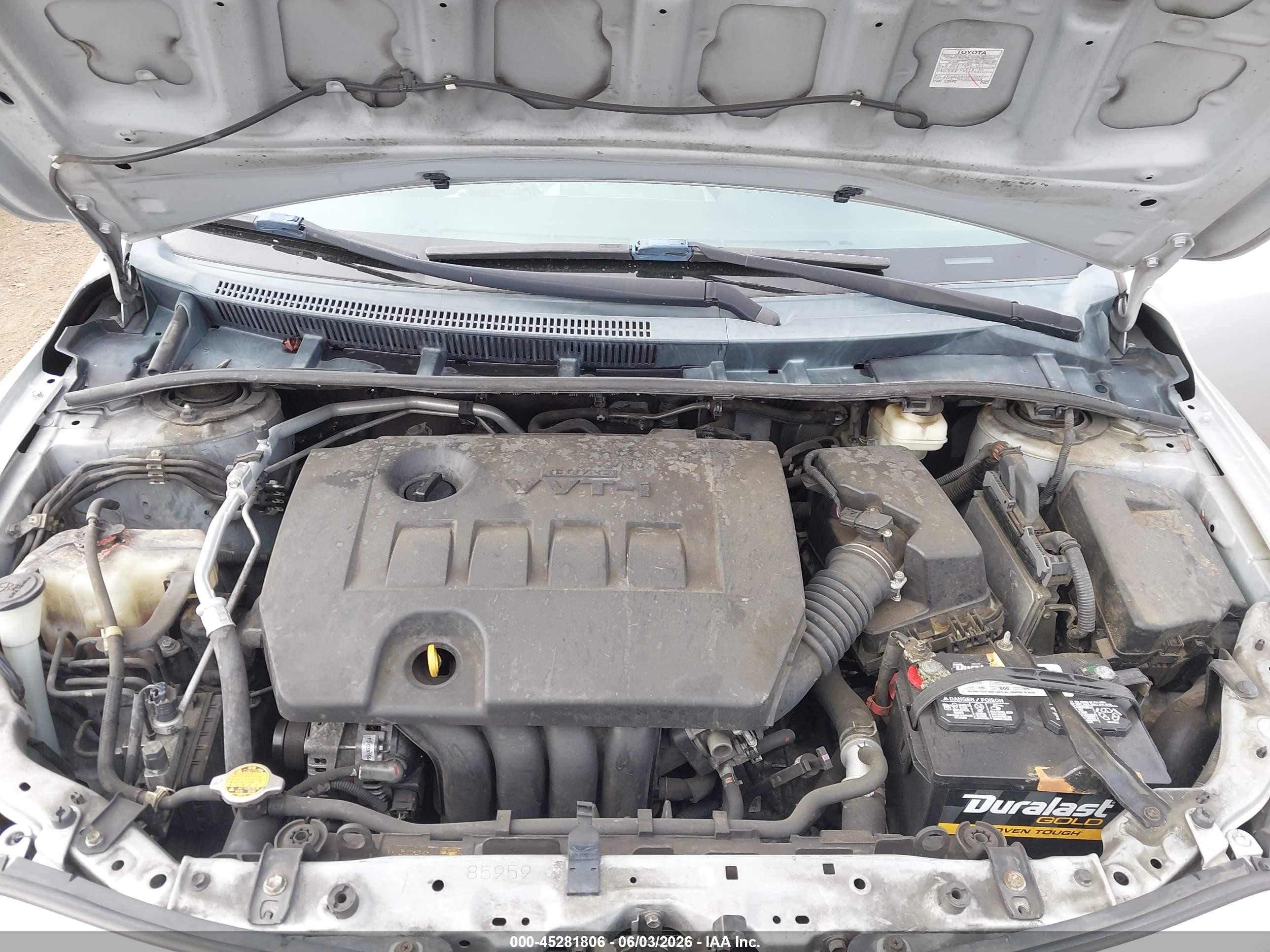 2013 Toyota Corolla Le Silver vin: 2T1BU4EE9DC092701