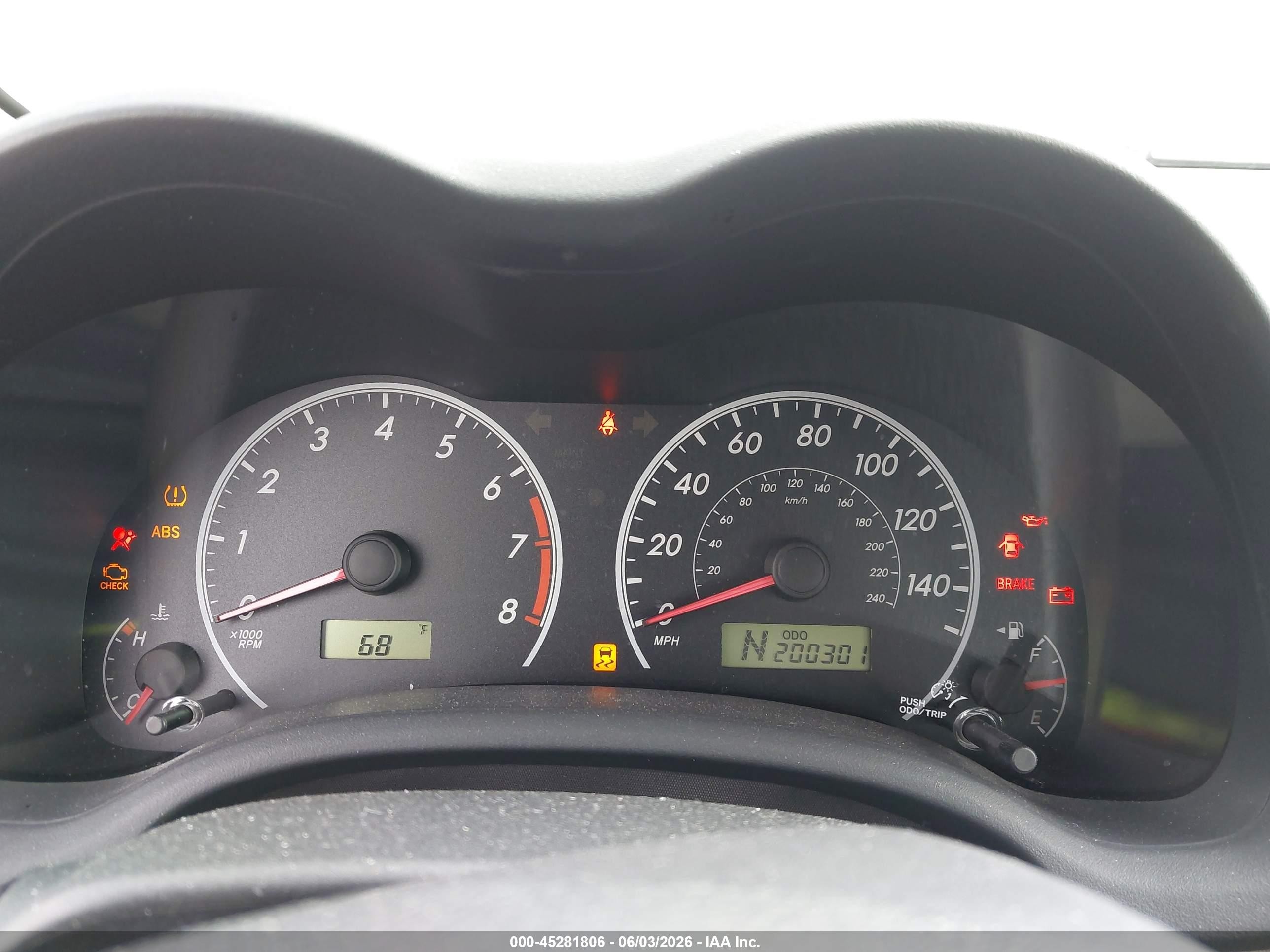 2013 Toyota Corolla Le Silver vin: 2T1BU4EE9DC092701