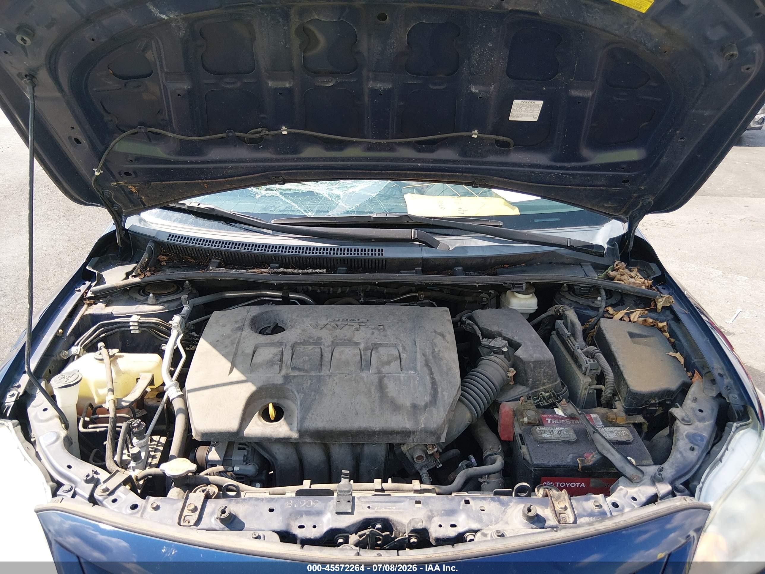 2013 Toyota Corolla Le Blue vin: 2T1BU4EE9DC094612