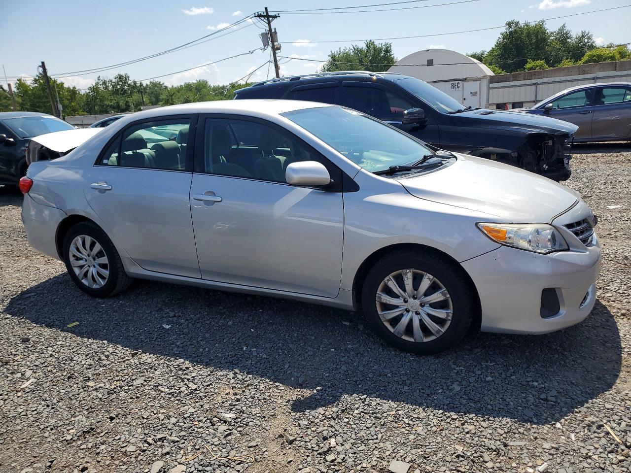 2013 Toyota Corolla Le Plus/le Premium Silver vin: 2T1BU4EE9DC094769