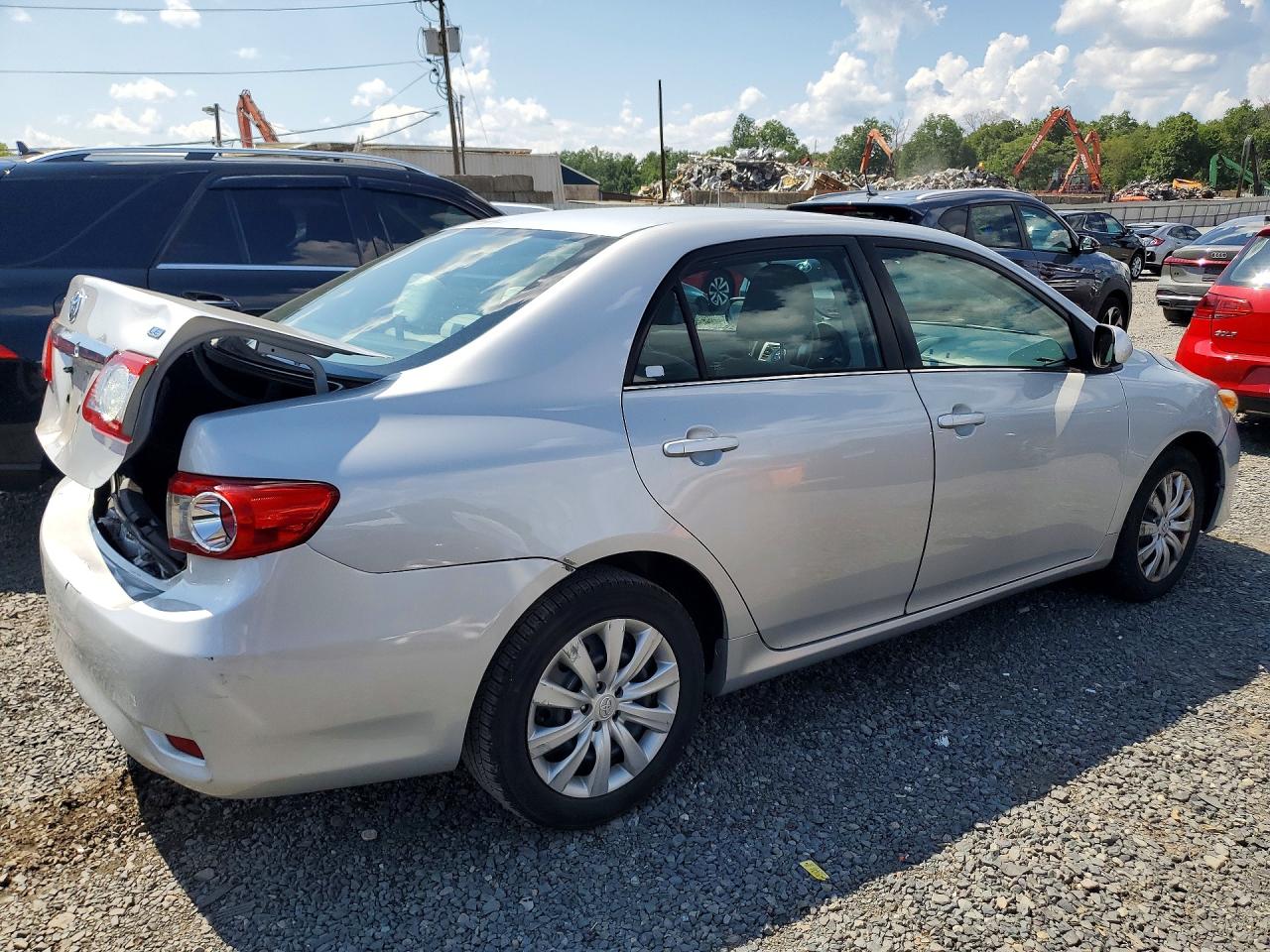 2013 Toyota Corolla Le Plus/le Premium Silver vin: 2T1BU4EE9DC094769