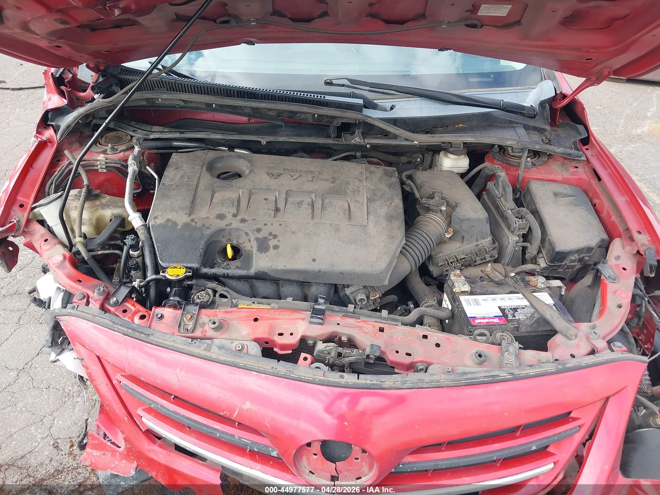 2013 Toyota Corolla Le Red vin: 2T1BU4EE9DC096702