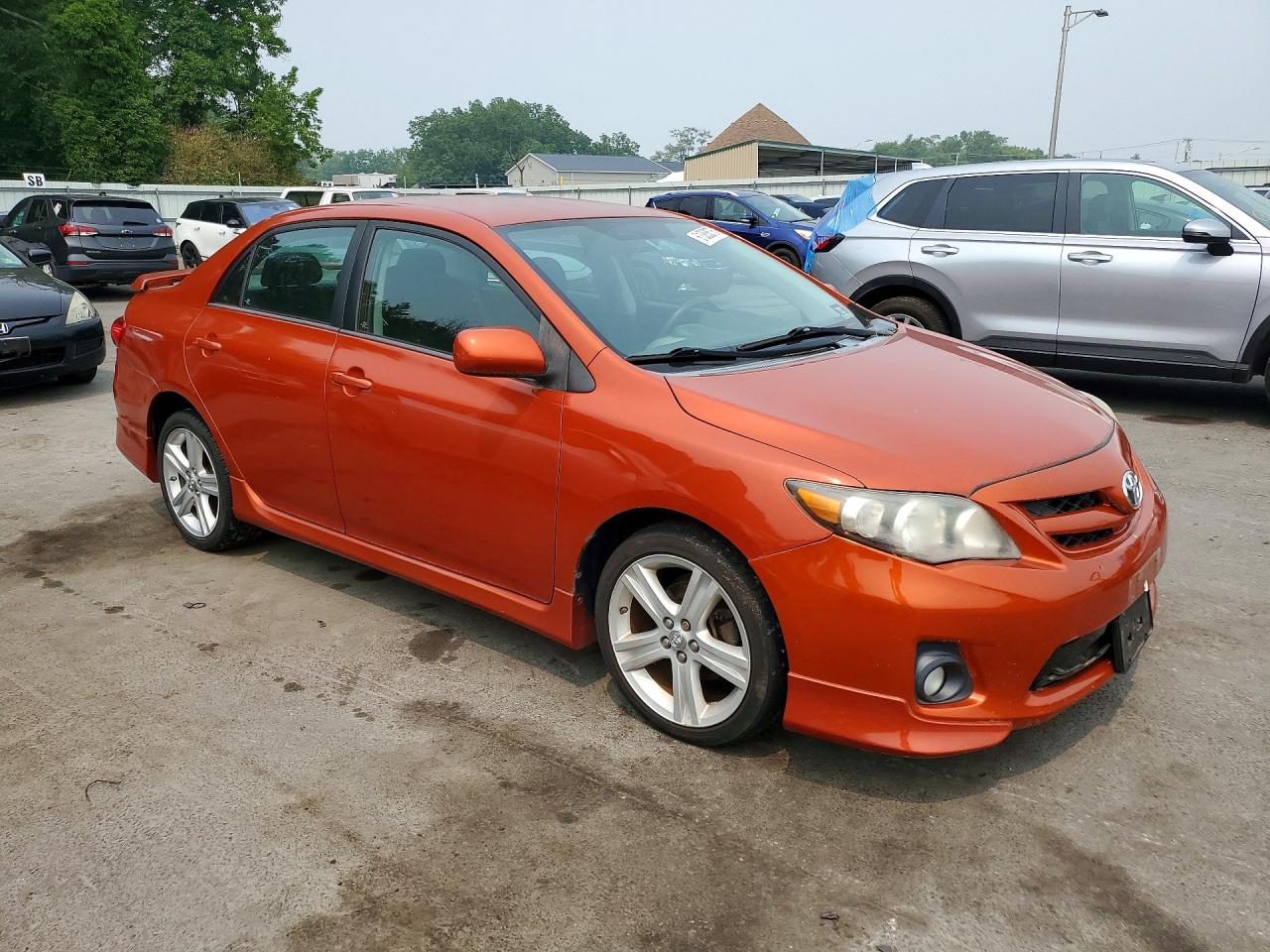 2013 Toyota Corolla S Special Edition Оранжевый vin: 2T1BU4EE9DC099339