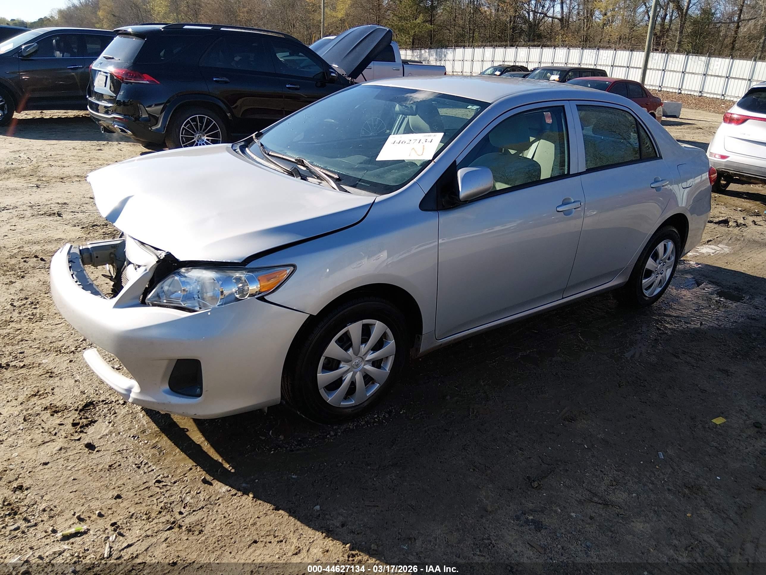 2013 Toyota Corolla L Silver vin: 2T1BU4EE9DC108296