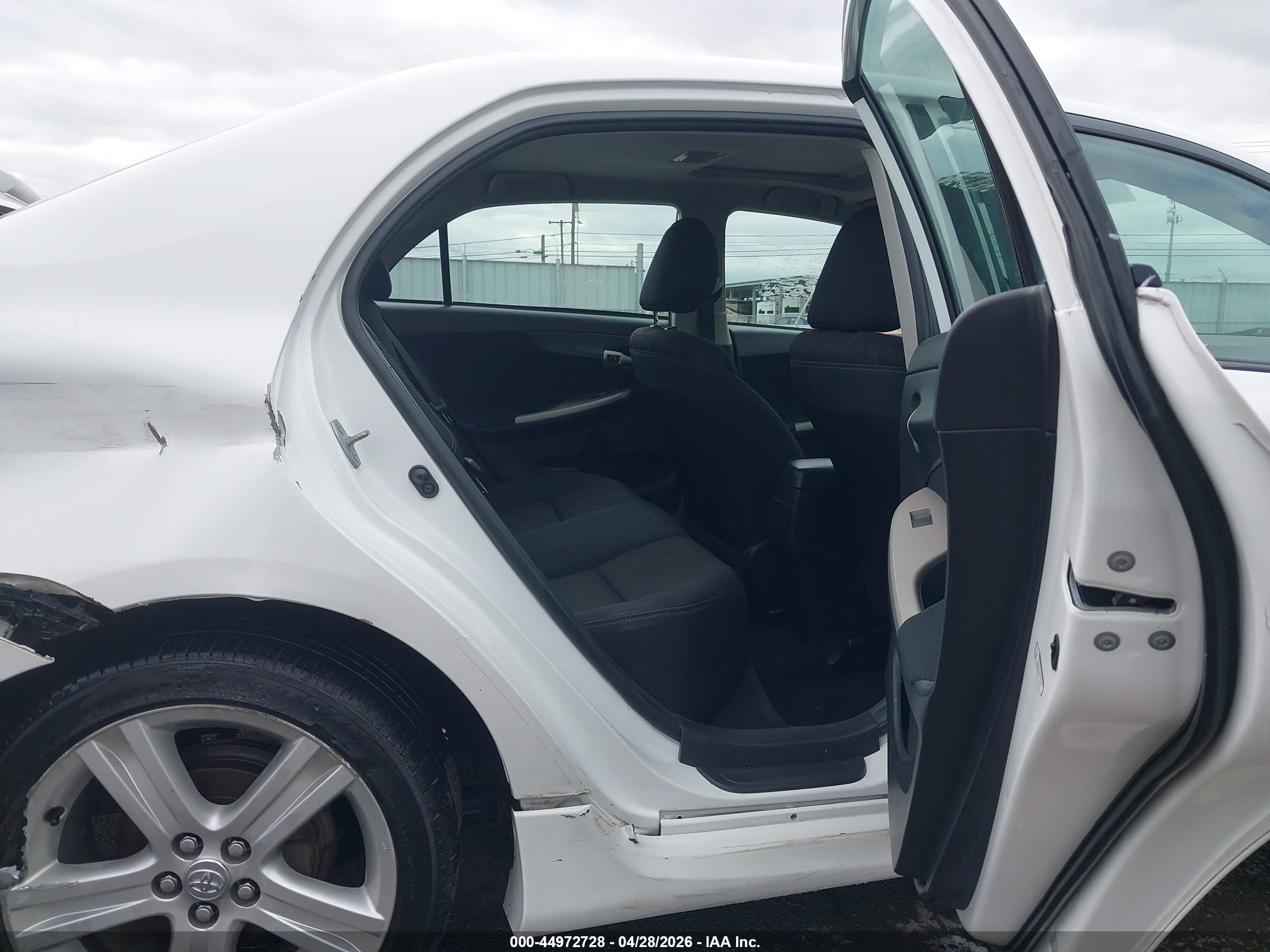 2013 Toyota Corolla S White vin: 2T1BU4EE9DC113580