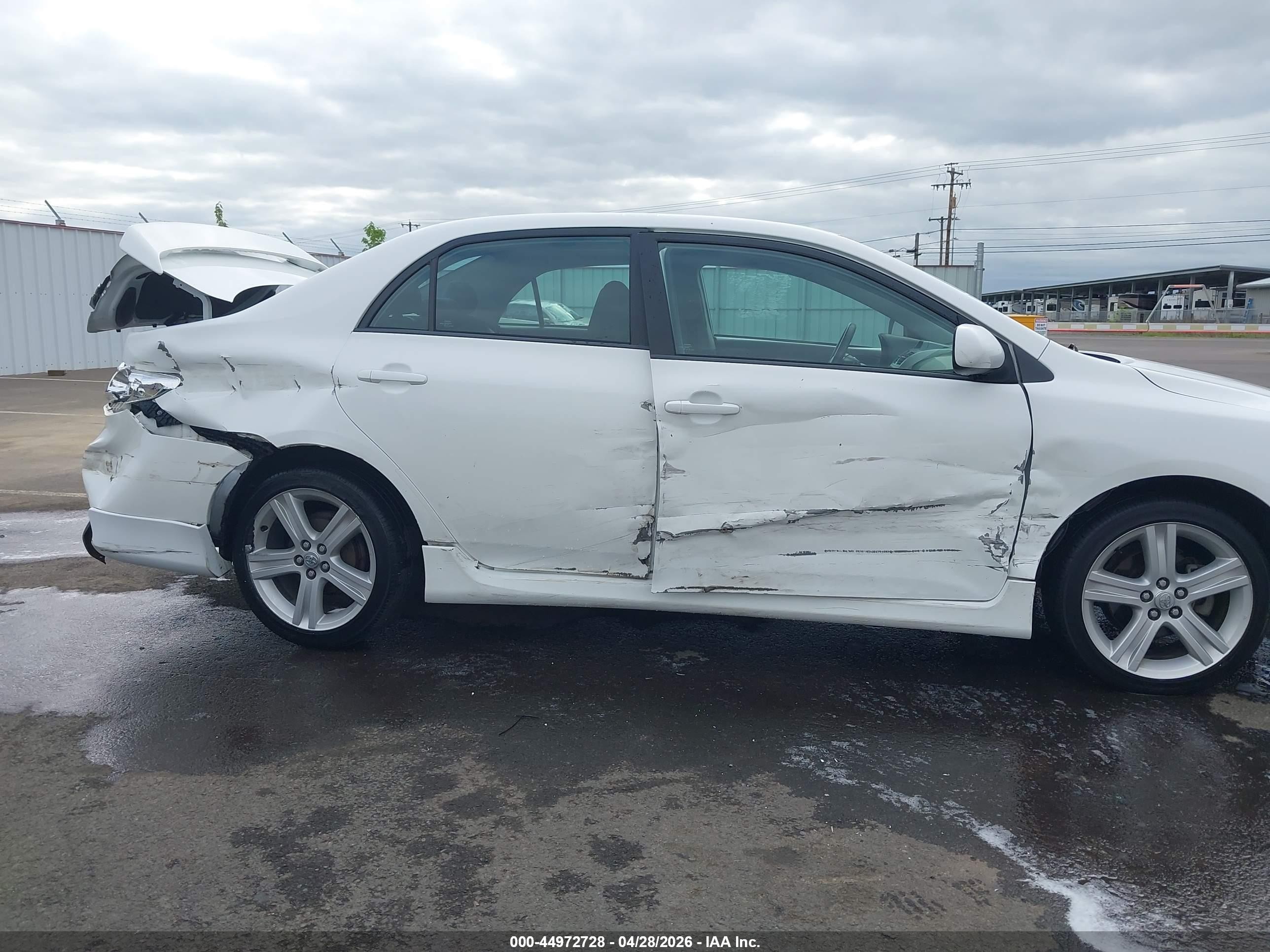2013 Toyota Corolla S White vin: 2T1BU4EE9DC113580