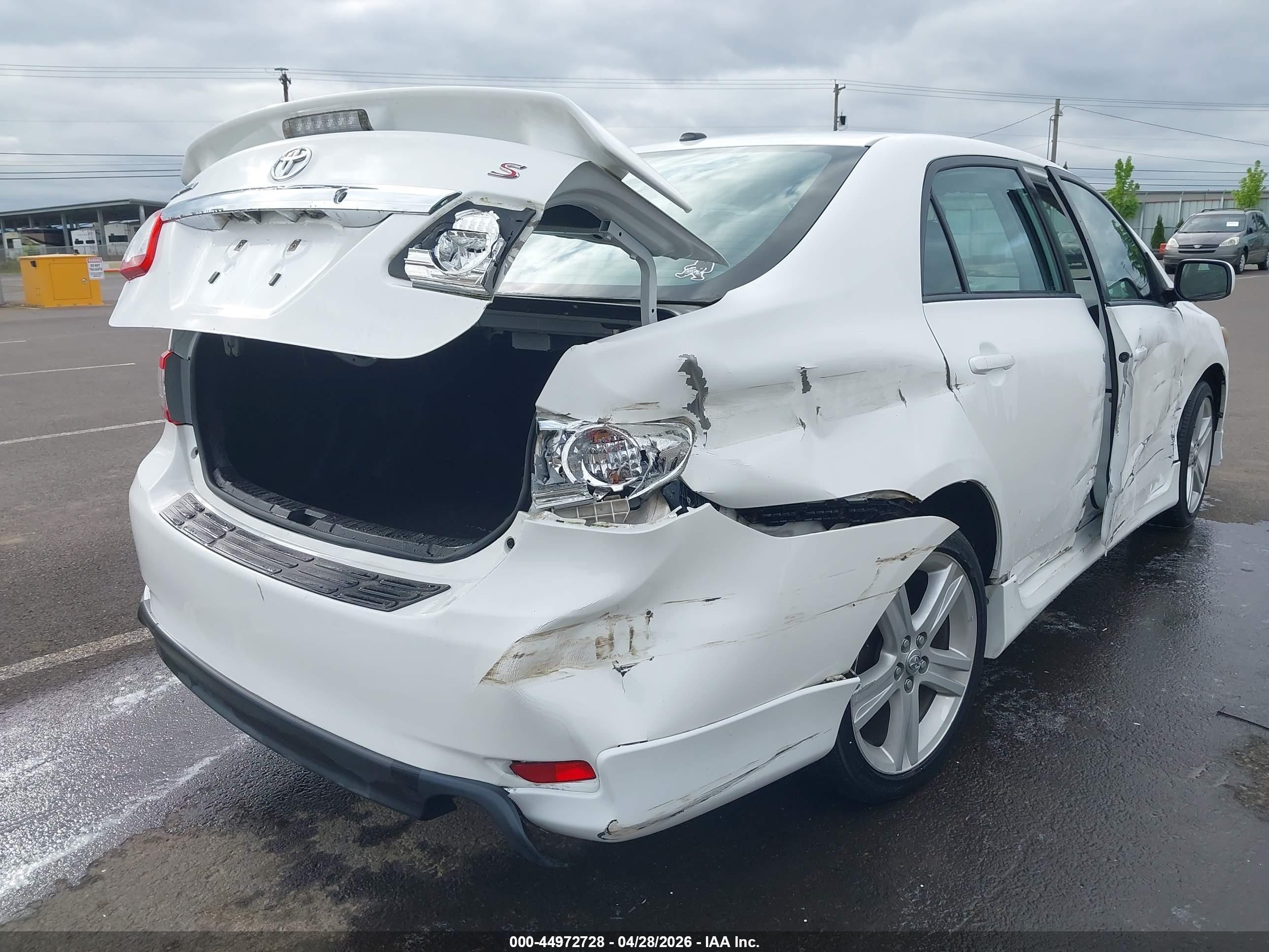 2013 Toyota Corolla S White vin: 2T1BU4EE9DC113580