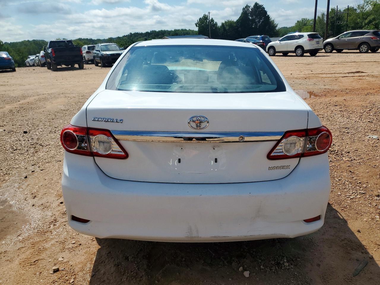 2013 Toyota Corolla L White vin: 2T1BU4EE9DC113630