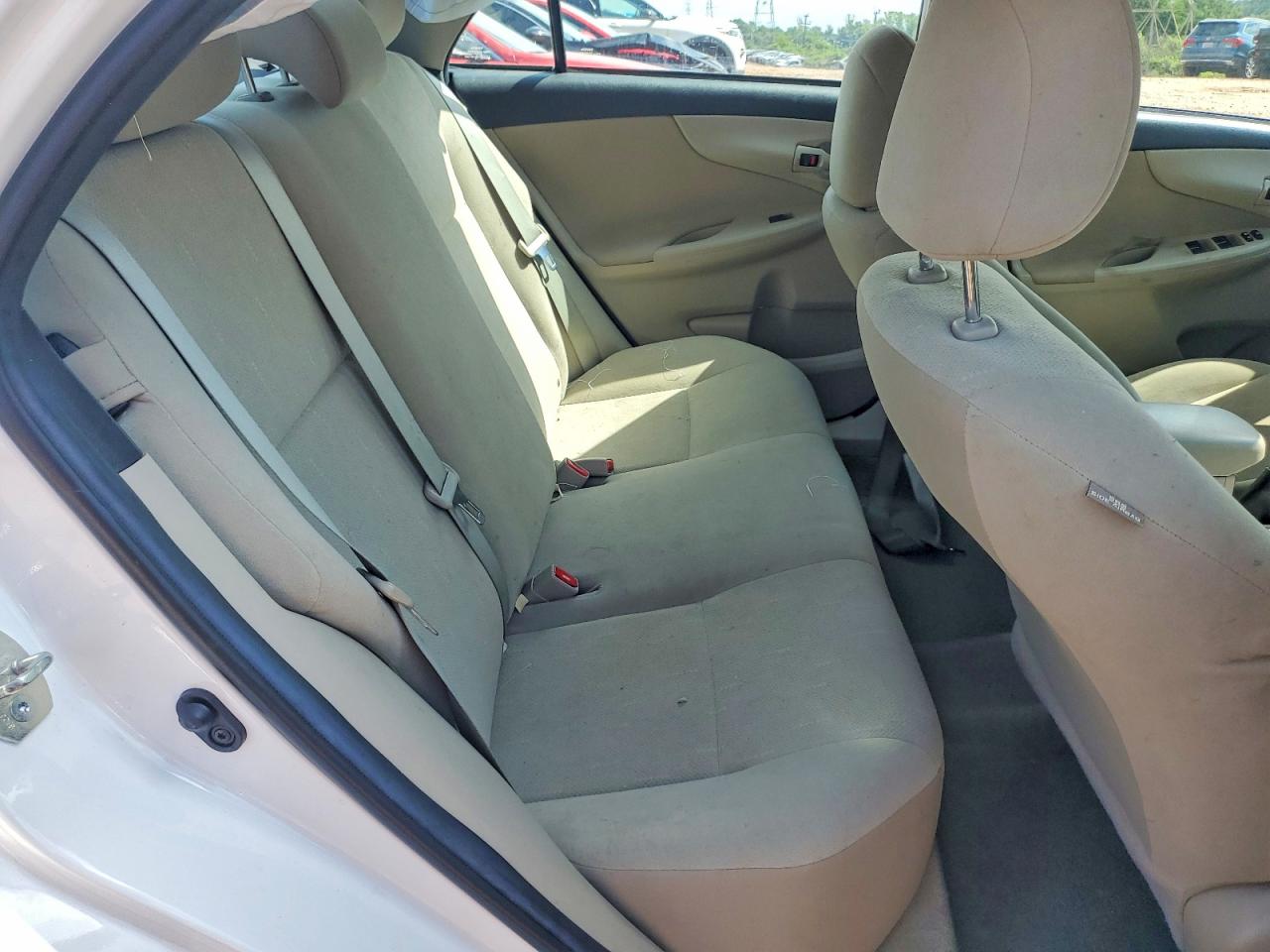 2013 Toyota Corolla L White vin: 2T1BU4EE9DC113630