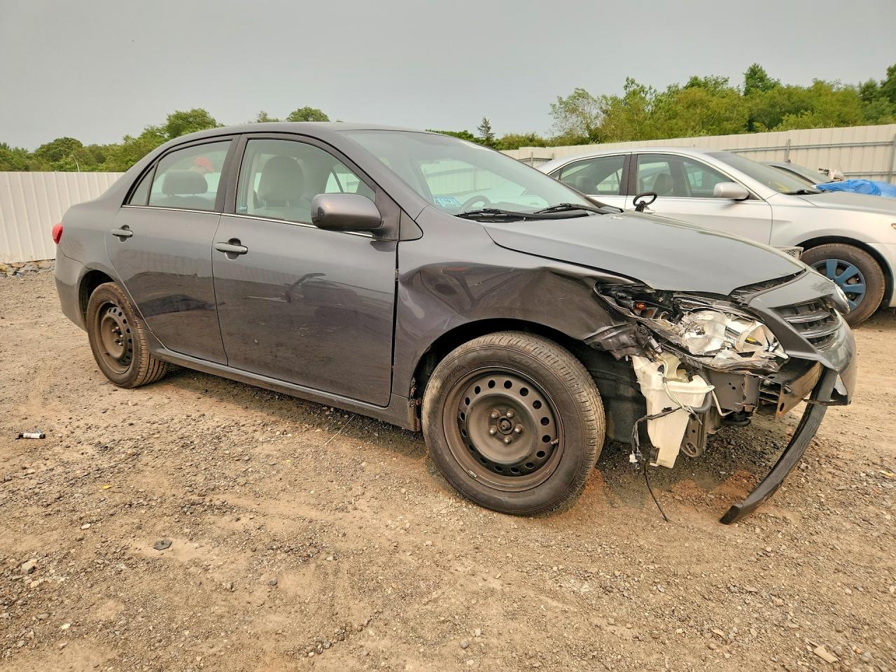 2013 Toyota Corolla Le Gray vin: 2T1BU4EE9DC114020