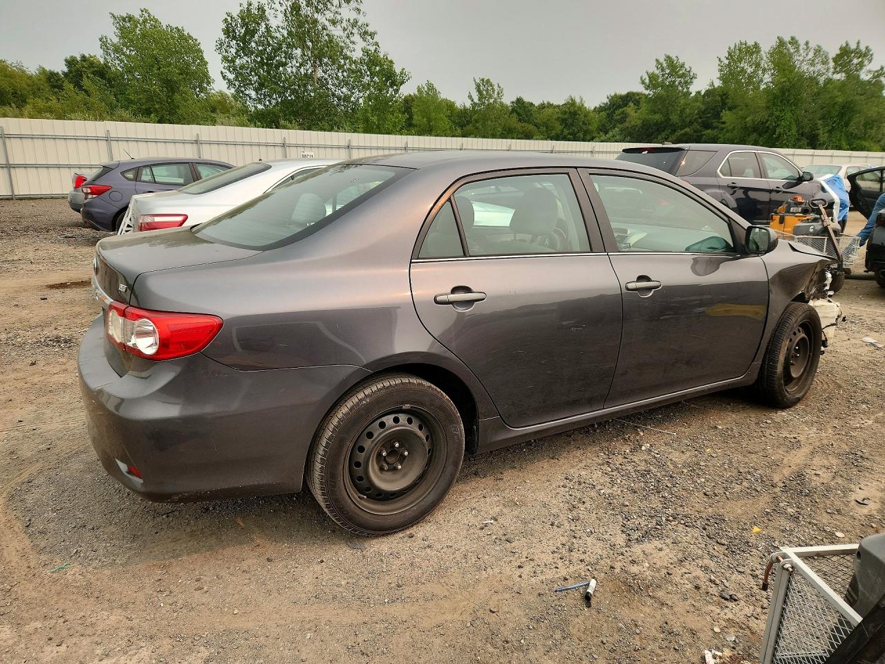 2013 Toyota Corolla Le Gray vin: 2T1BU4EE9DC114020