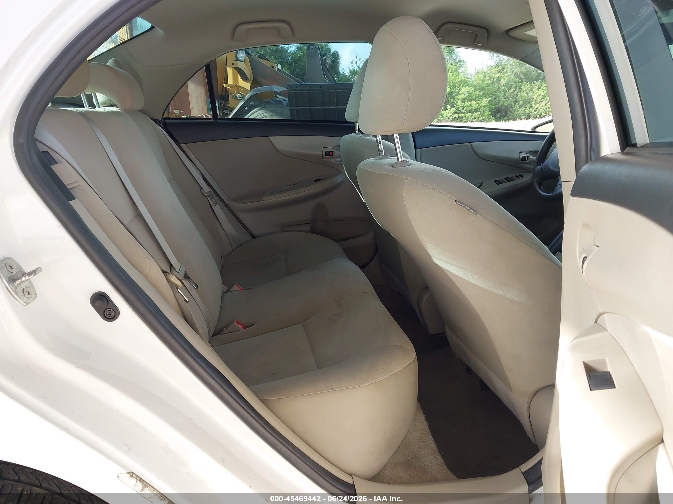 2013 Toyota Corolla L White vin: 2T1BU4EE9DC117970