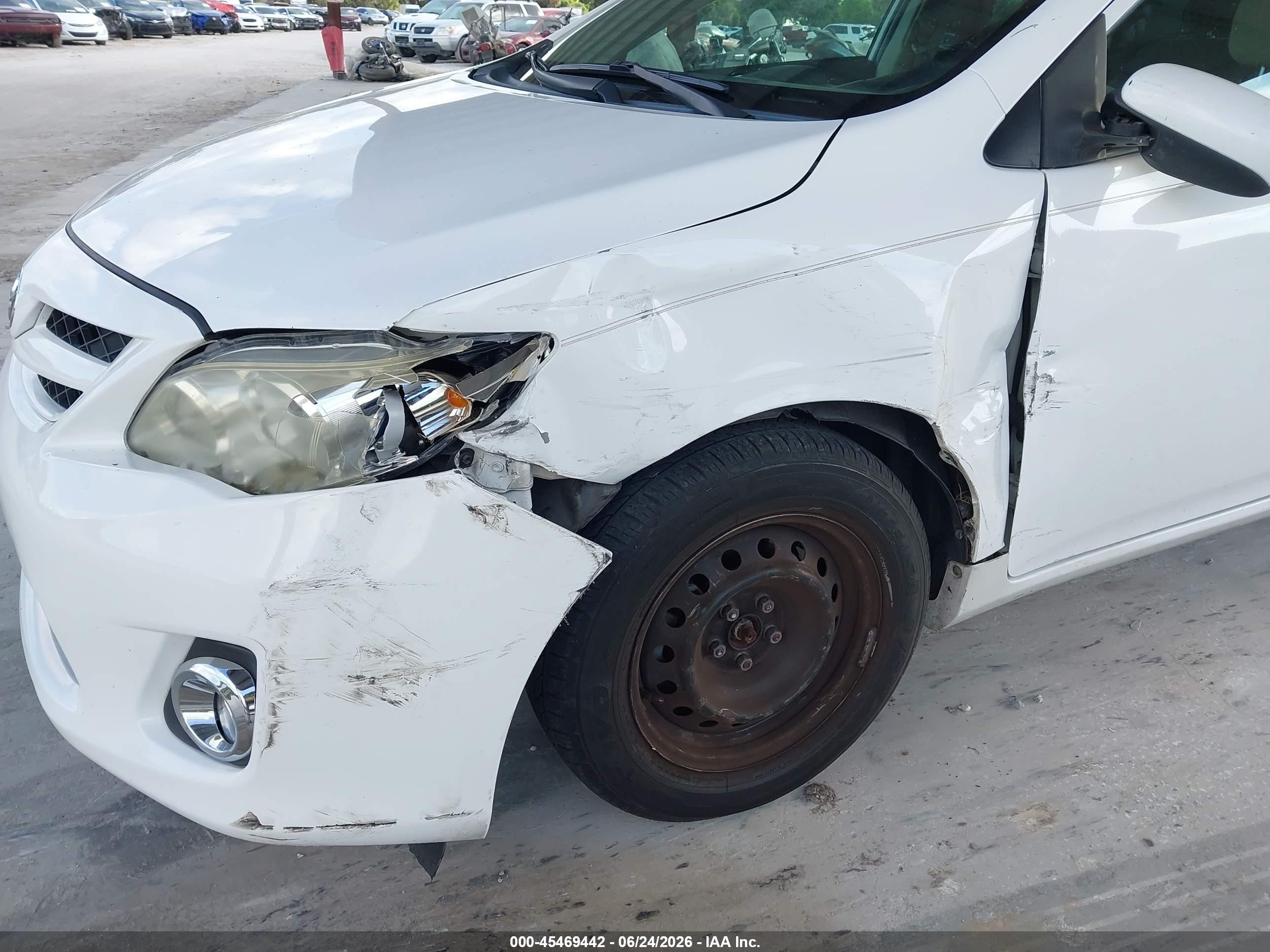 2013 Toyota Corolla L White vin: 2T1BU4EE9DC117970