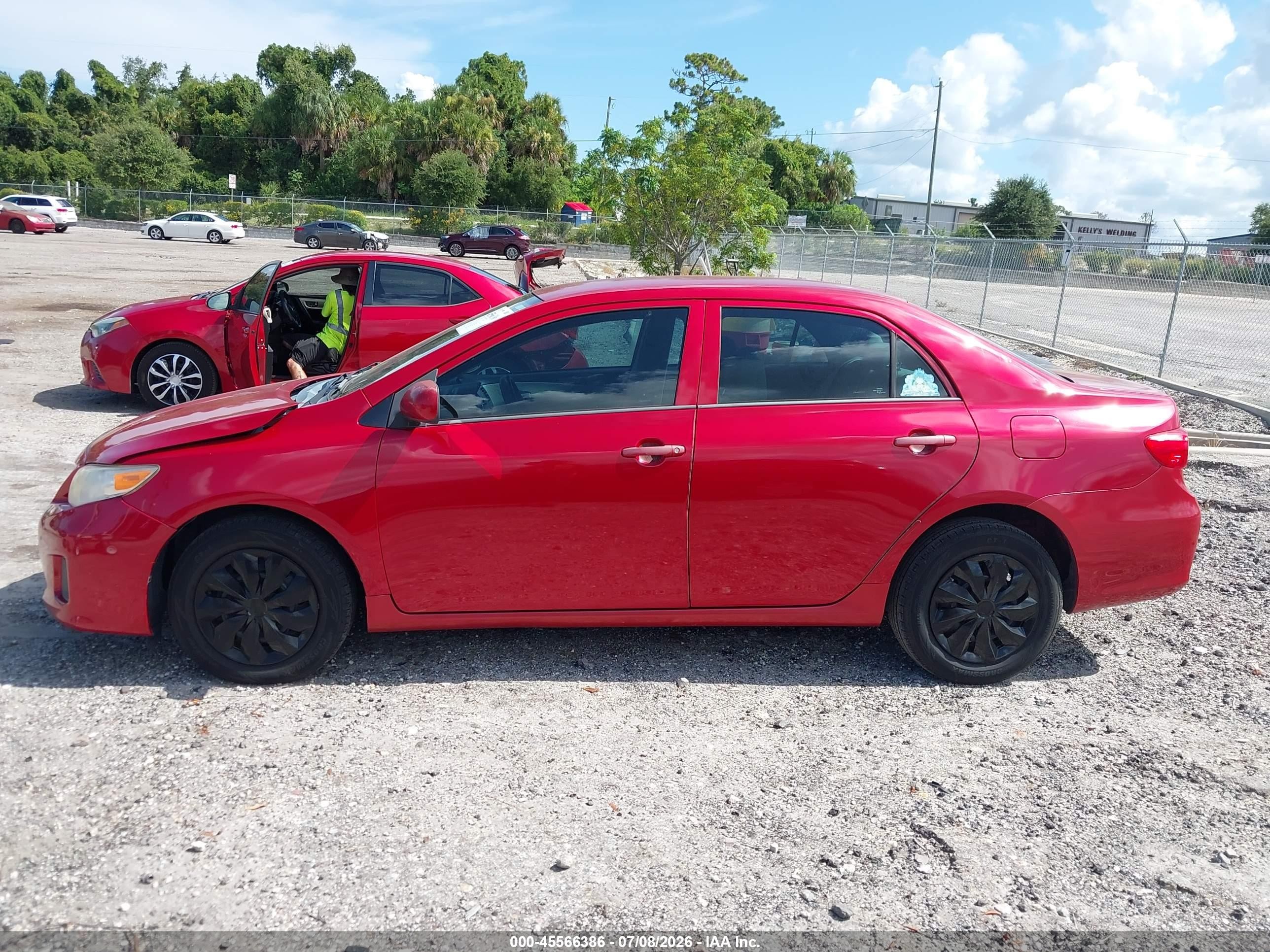 2013 Toyota Corolla L Red vin: 2T1BU4EE9DC121114