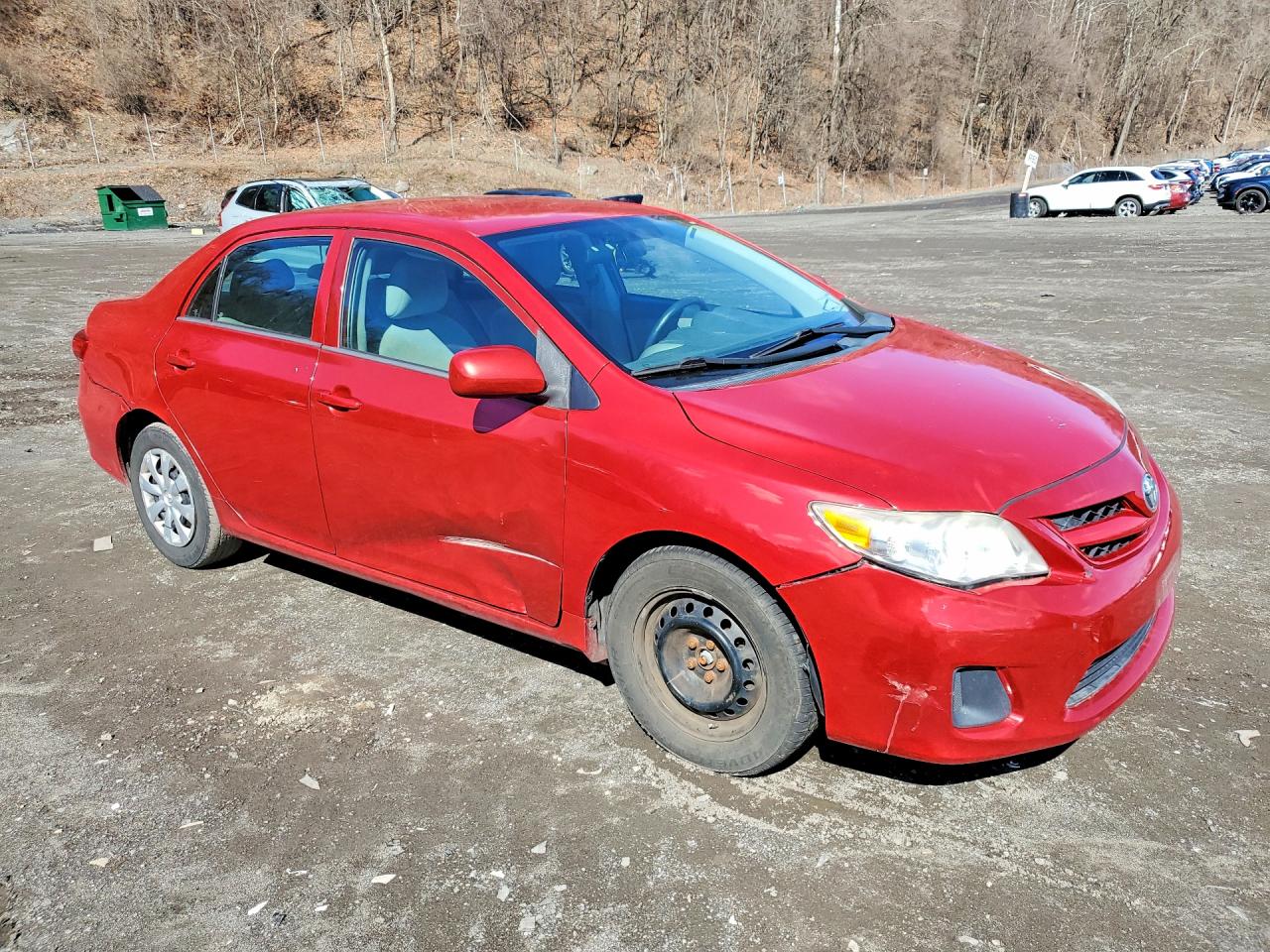 2013 Toyota Corolla Красный vin: 2T1BU4EE9DC122604