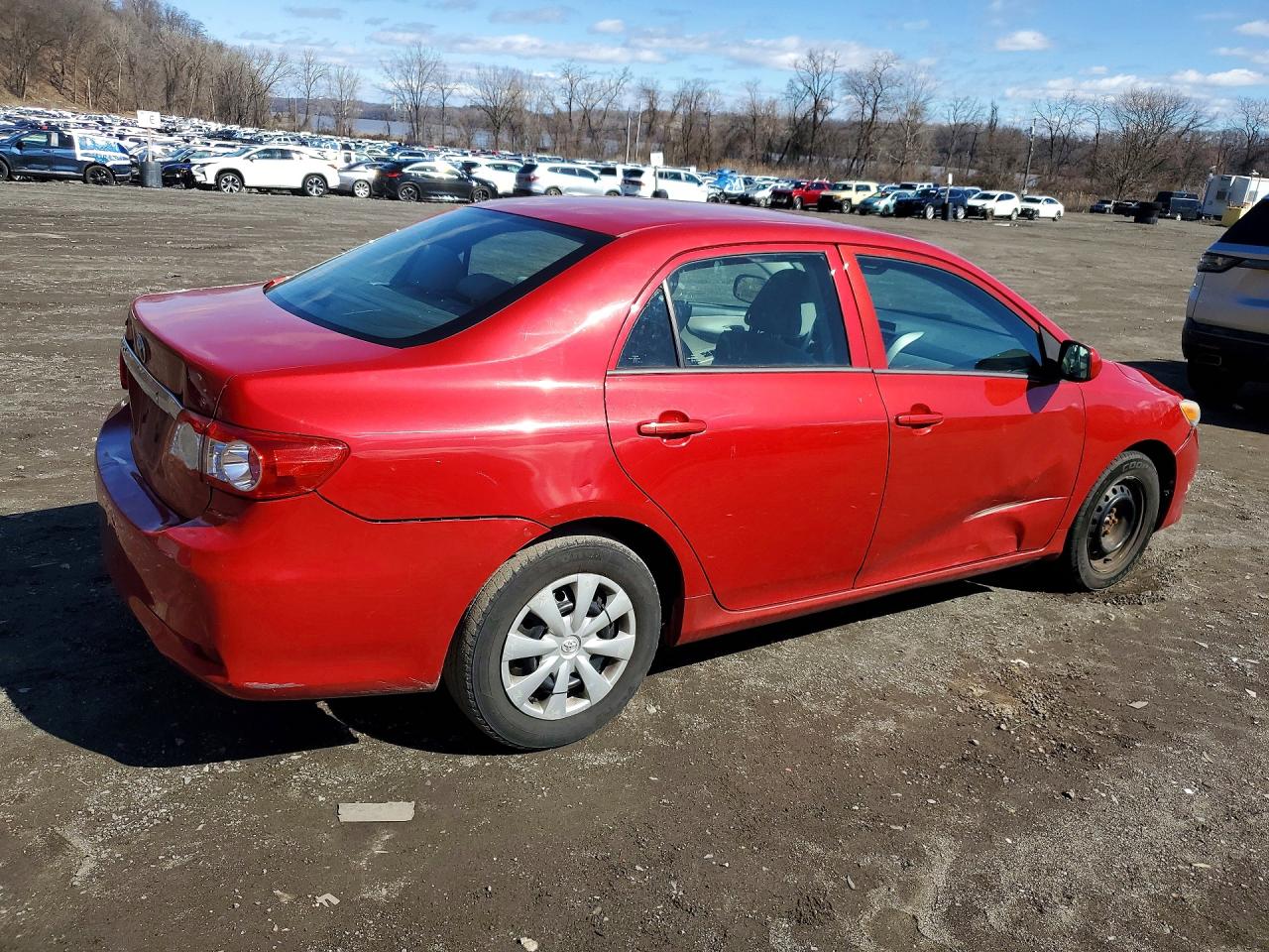 2013 Toyota Corolla Красный vin: 2T1BU4EE9DC122604