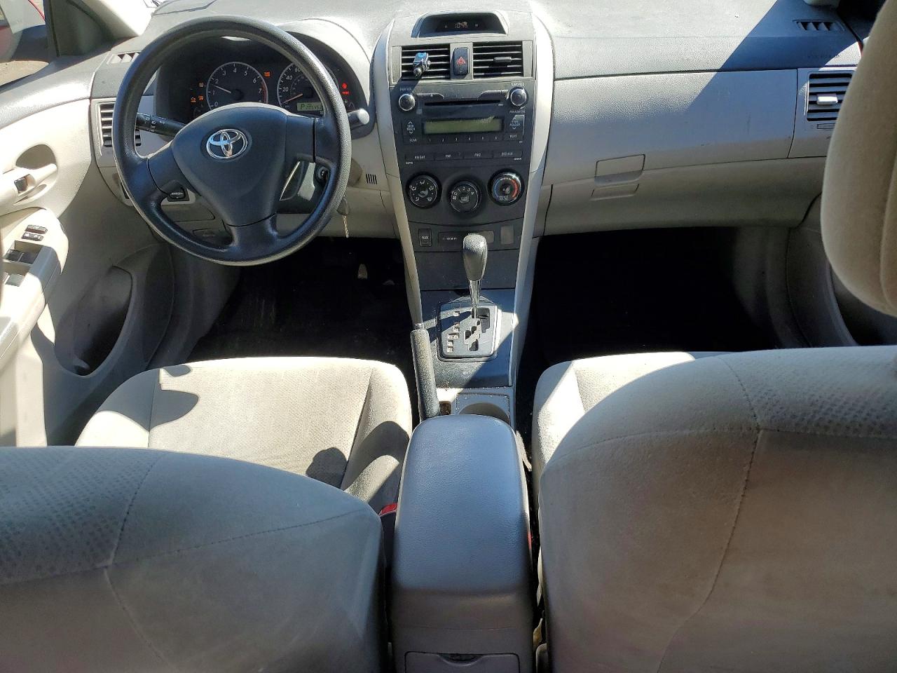 2013 Toyota Corolla Красный vin: 2T1BU4EE9DC122604