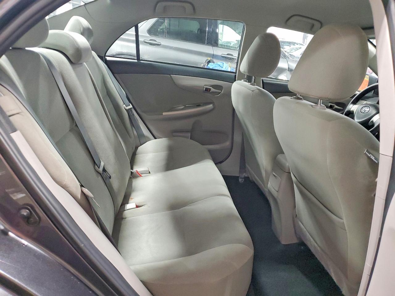 2013 Toyota Corolla Le Blue vin: 2T1BU4EE9DC124174