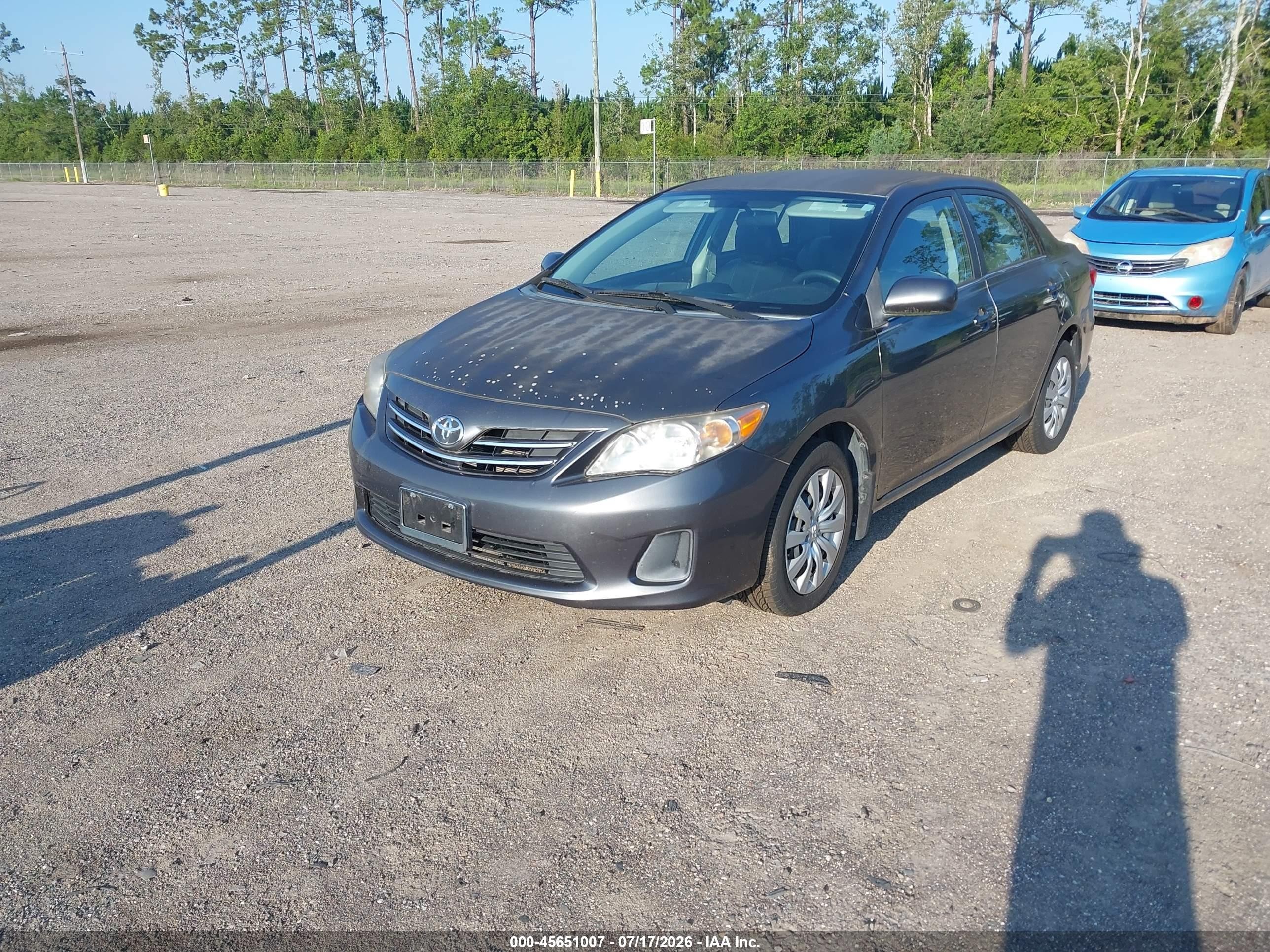 2013 Toyota Corolla Le Gray vin: 2T1BU4EE9DC124532