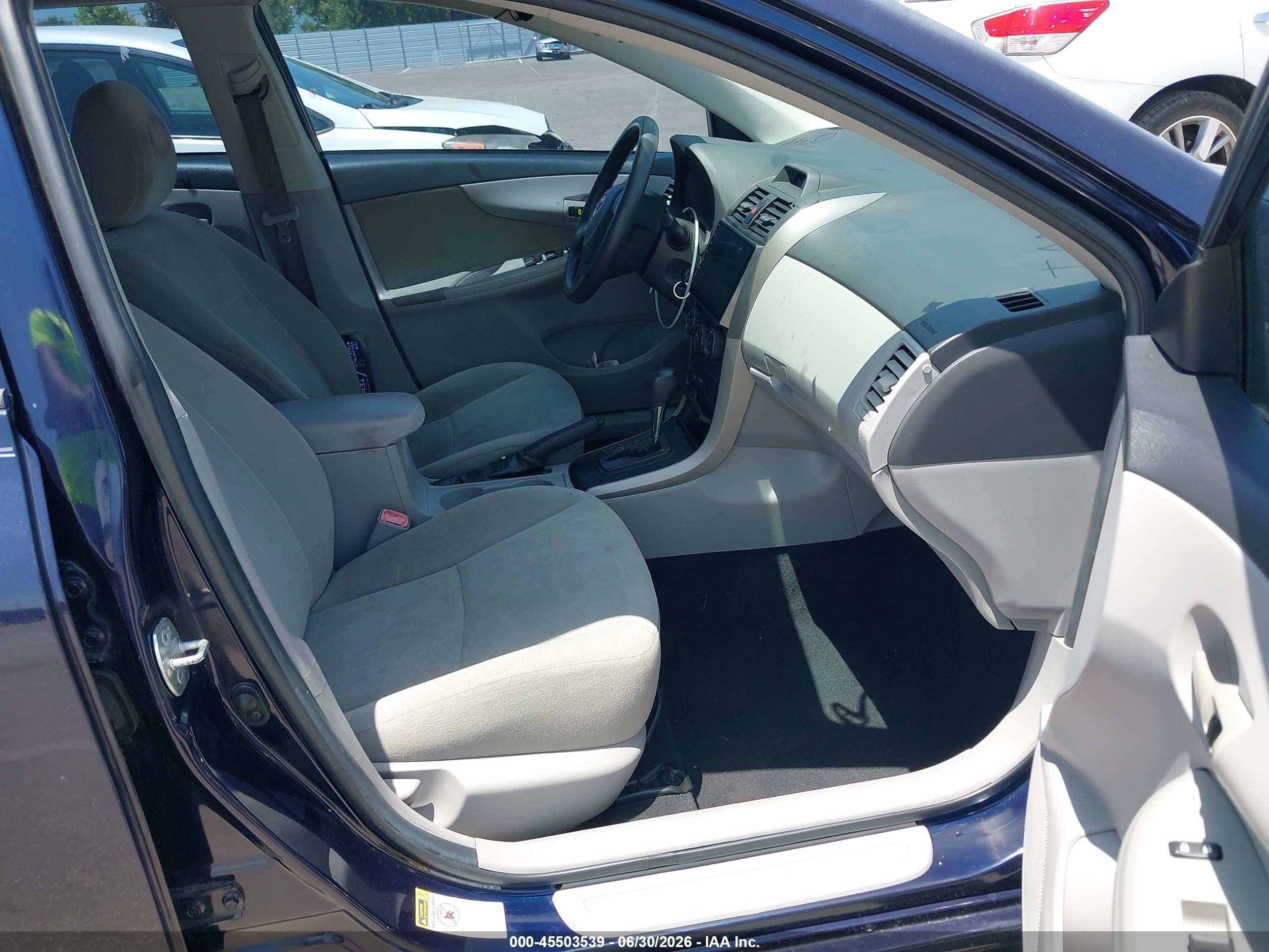 2013 Toyota Corolla L Blue vin: 2T1BU4EE9DC920391