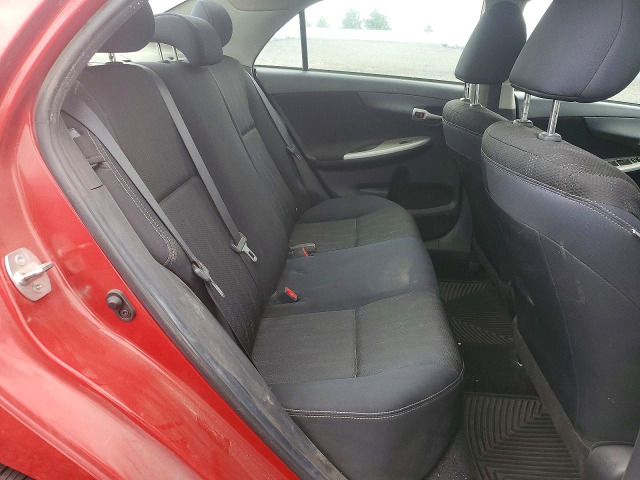 2013 Toyota Corolla S Red vin: 2T1BU4EE9DC925798